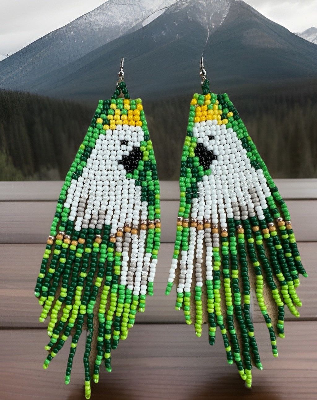 The Unbranded Brand Beaded Parrot Head Cockatoo Seed Bead Tassel Dangle Earring Size ONE SIZE - 1 Thumbnail