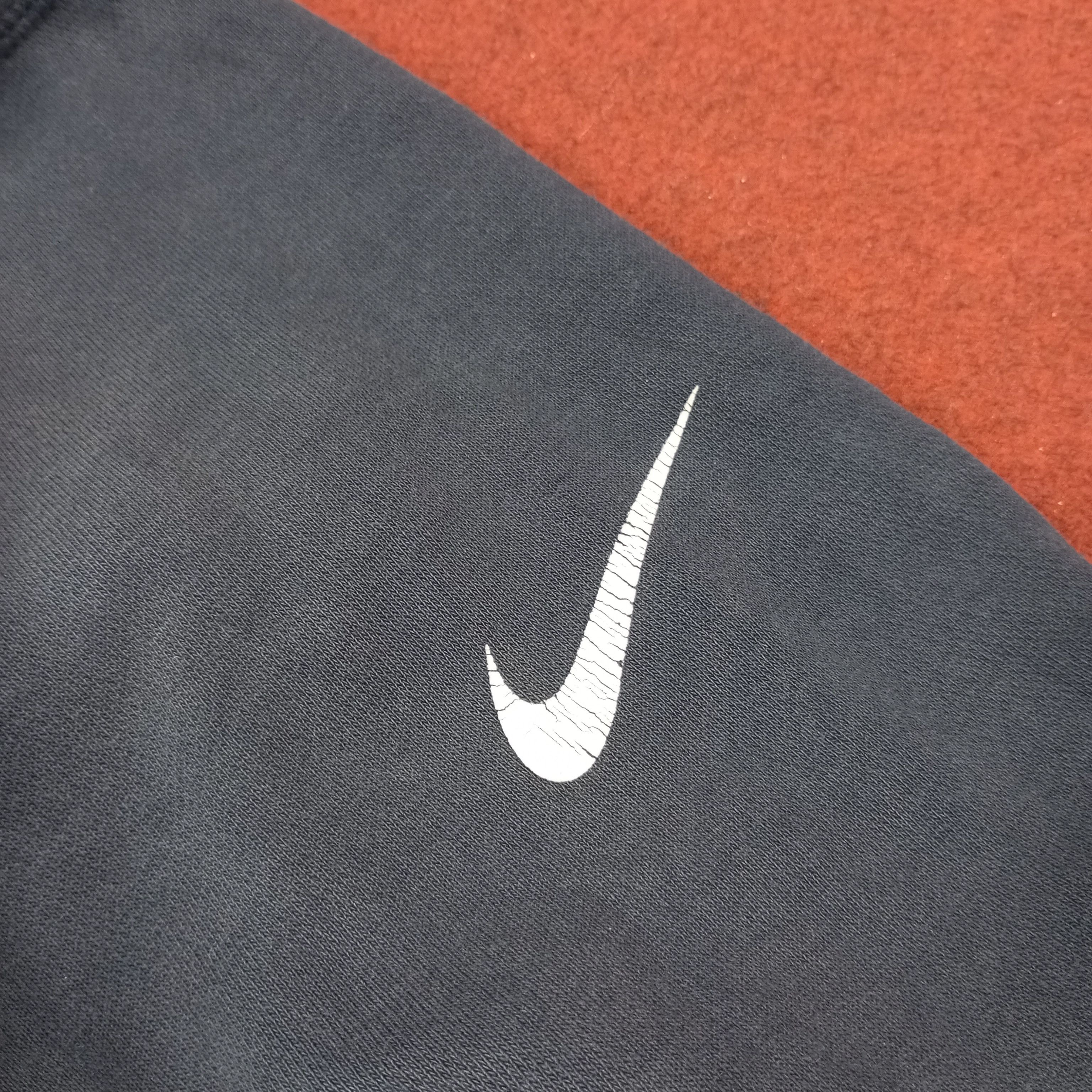 NFL × Nike × Vintage Nike New England Patriots NFL Team Hoodies c215n25 Size US XXL / EU 58 / 5 - 7 Thumbnail