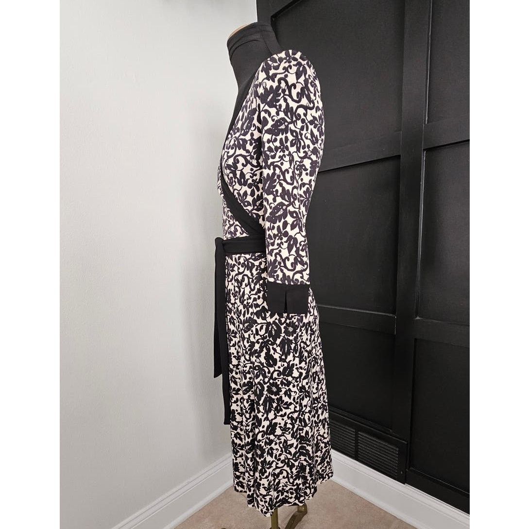 Diane von Furstenberg Diane Von Furstenberg Women's 100% Silk Wrap Floral Dress 4 Size S / US 4 / IT 40 - 4 Thumbnail