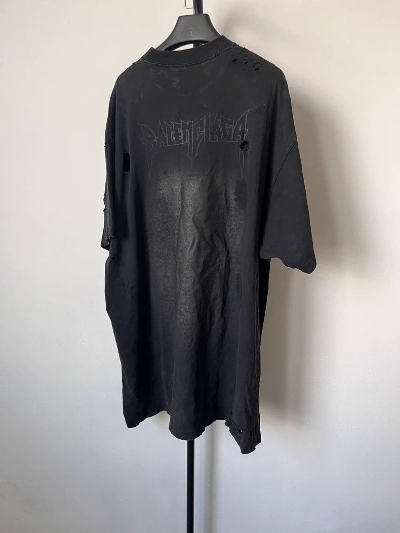Balenciaga Balenciaga Logo Print Distressed Round Neck Short Sleeve T Size US L / EU 52-54 / 3 - 2 Thumbnail