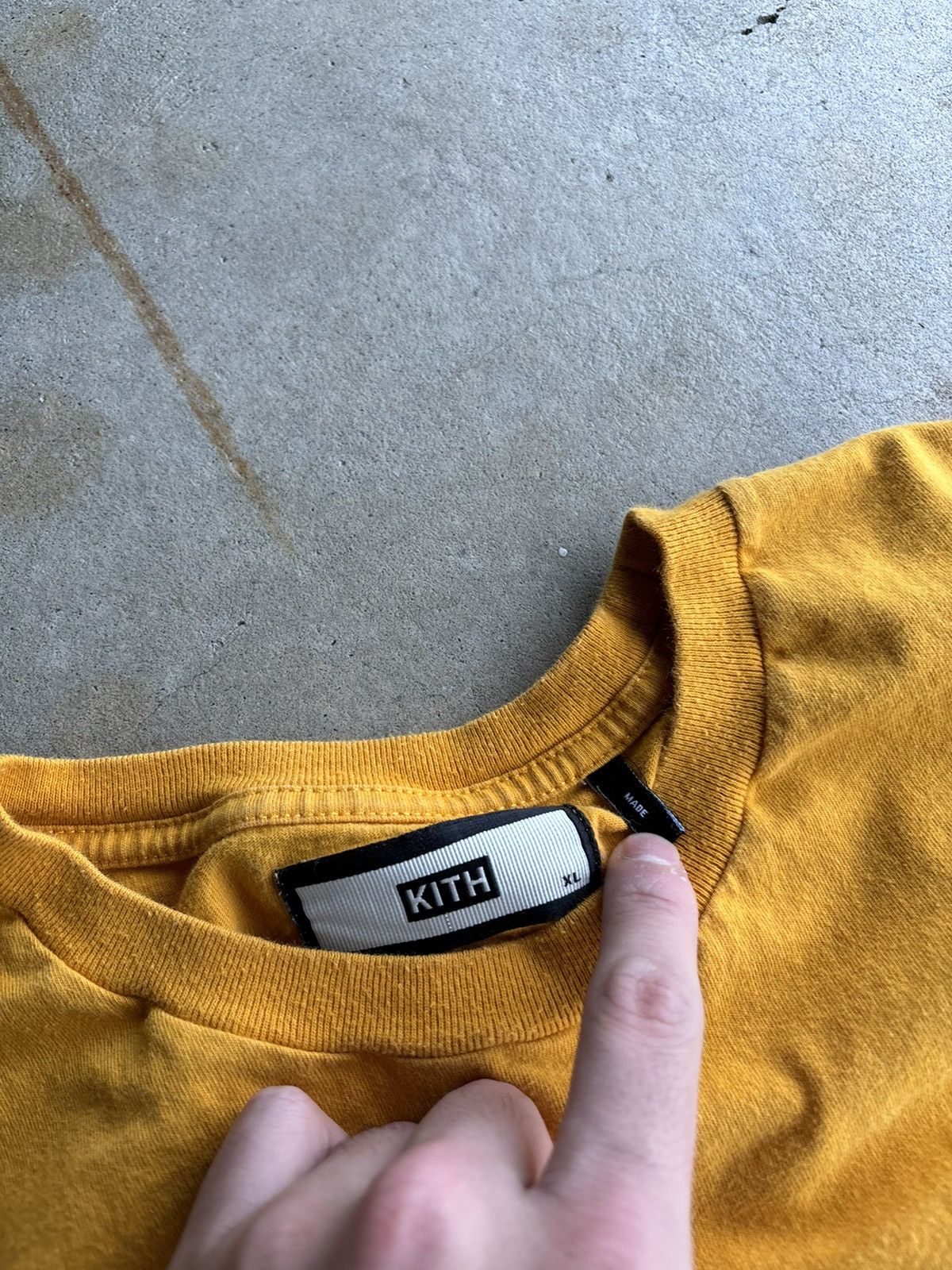 Kith Crazy Kith Yellow Box Logo Faded Multicolor Logo Tee Size US XL / EU 56 / 4 - 5 Thumbnail