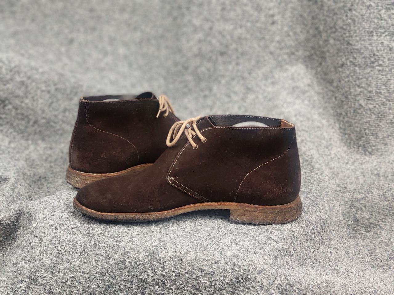 Church's Church's Sahara Suede Dark Brown Leather lace Chukka Boots Size US 9.5 / EU 42-43 - 11 Thumbnail