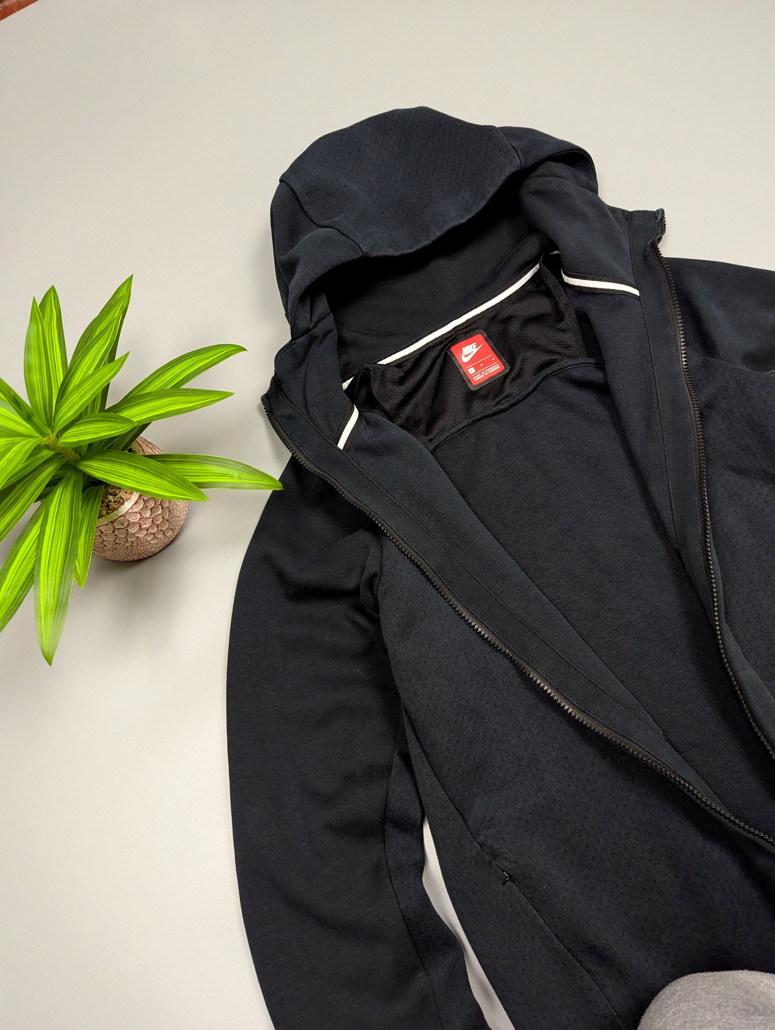 Nike Nike Tech Fleece Windrunner Hoodie Black Men's Jacket Size US M / EU 48-50 / 2 - 14 Thumbnail