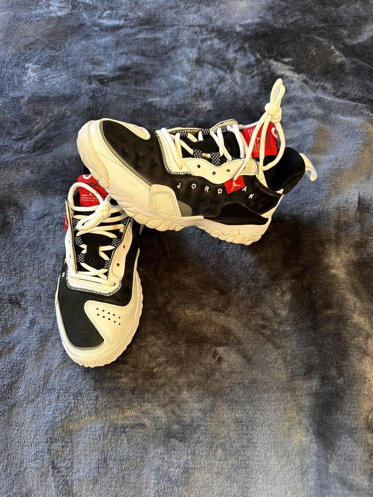 Jordan Brand Jordan Delta 2 React M 7.5 / W9 CV8121-011 Chicago Bulls Size US 7.5 / EU 40-41 - 1 Thumbnail