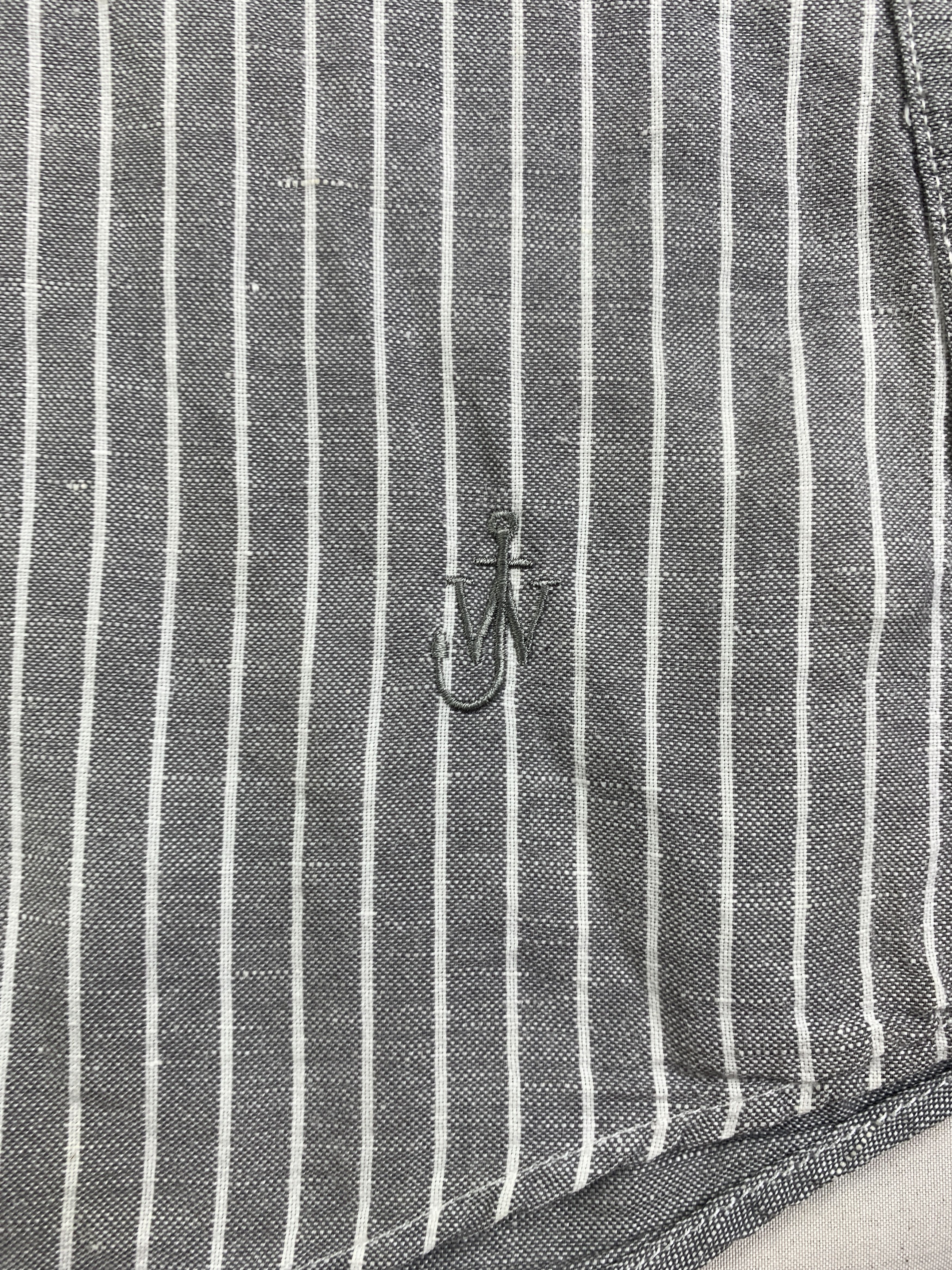 JW Anderson × Uniqlo Uniqlo x JWAnderson Gray Multi-Pinstripes Shirt (L) Size L / US 10 / IT 46 - 2 Thumbnail