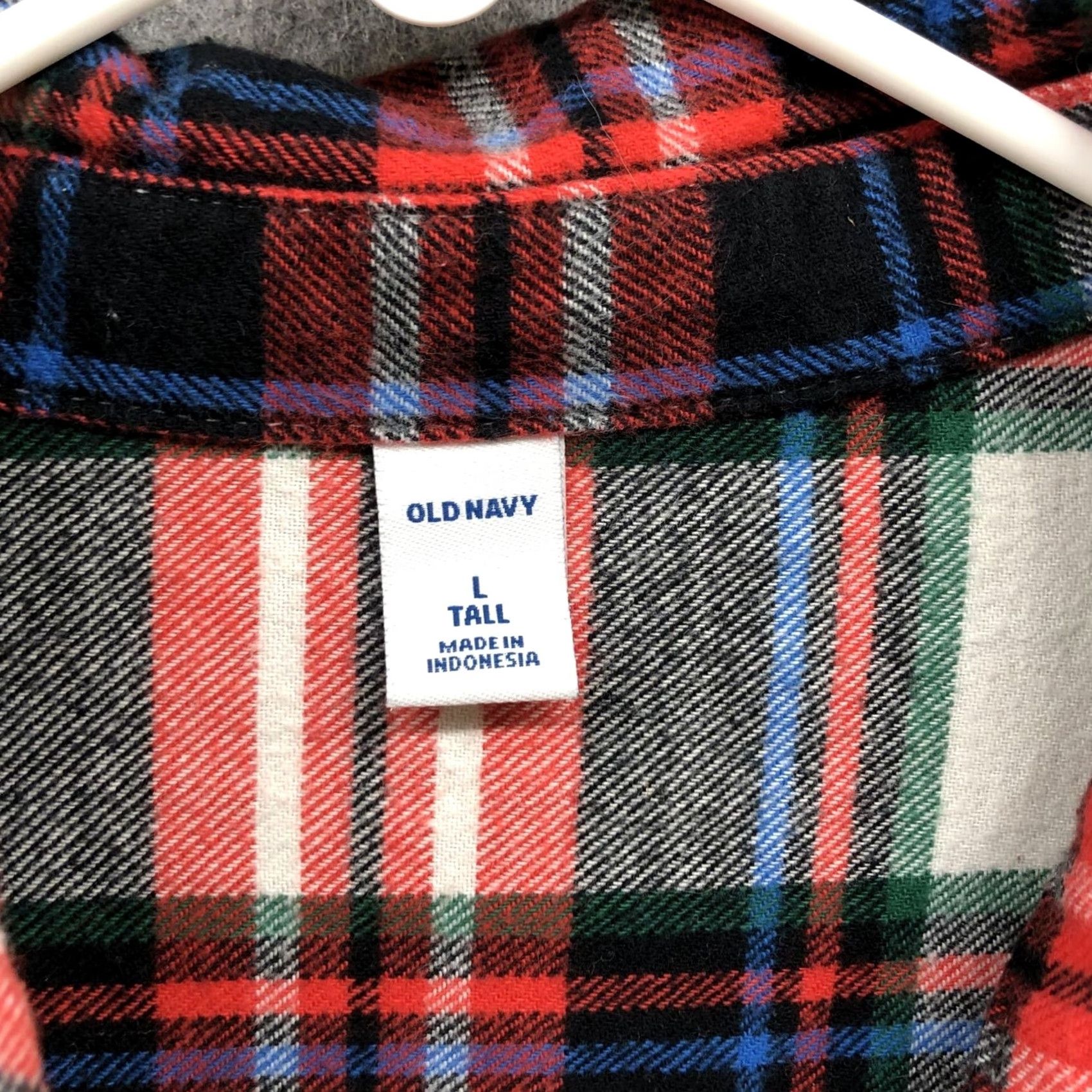 Old Navy VINTAGE Old Navy Boyfriend Flannel Shirt Womens LT Red Holiday Plaid Relaxed Shirt Ladies LT Red Holiday Plaid Relaxed Size L / US 10 / IT 46 - 5 Thumbnail