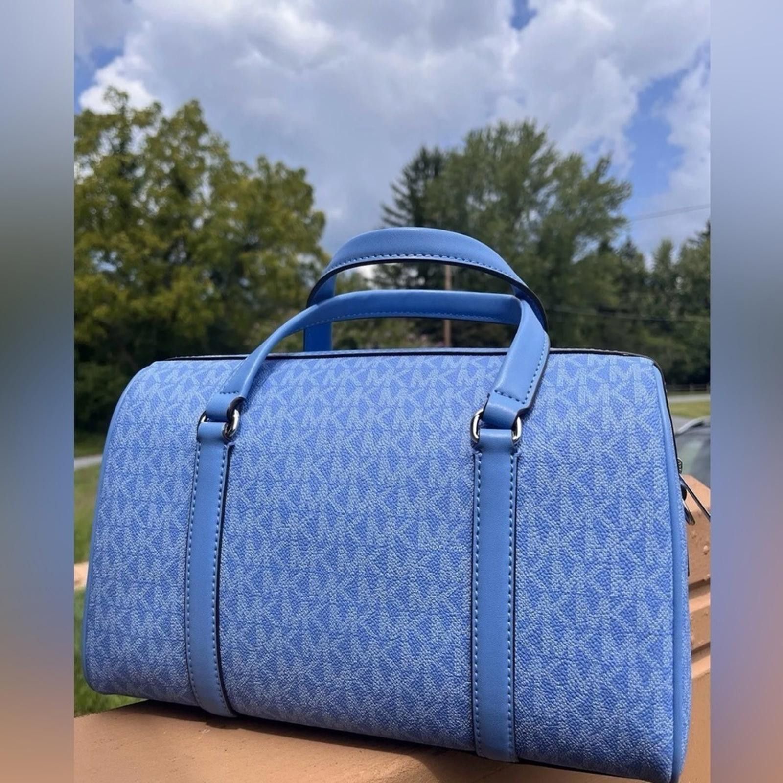 Michael Kors Michael Kors South Pacific Medium Duffle Bag Satchel NWT Size ONE SIZE - 6 Thumbnail
