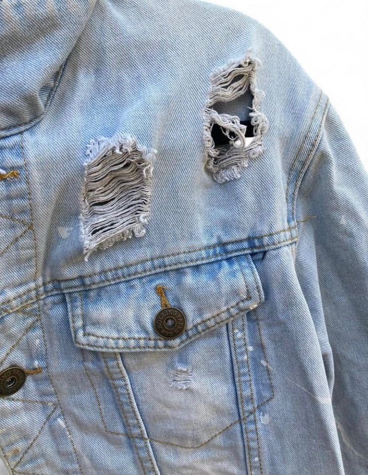Other Rolling Paper Light Wash Distressed Jean Jacket Size M / US 6-8 / IT 42-44 - 7 Thumbnail
