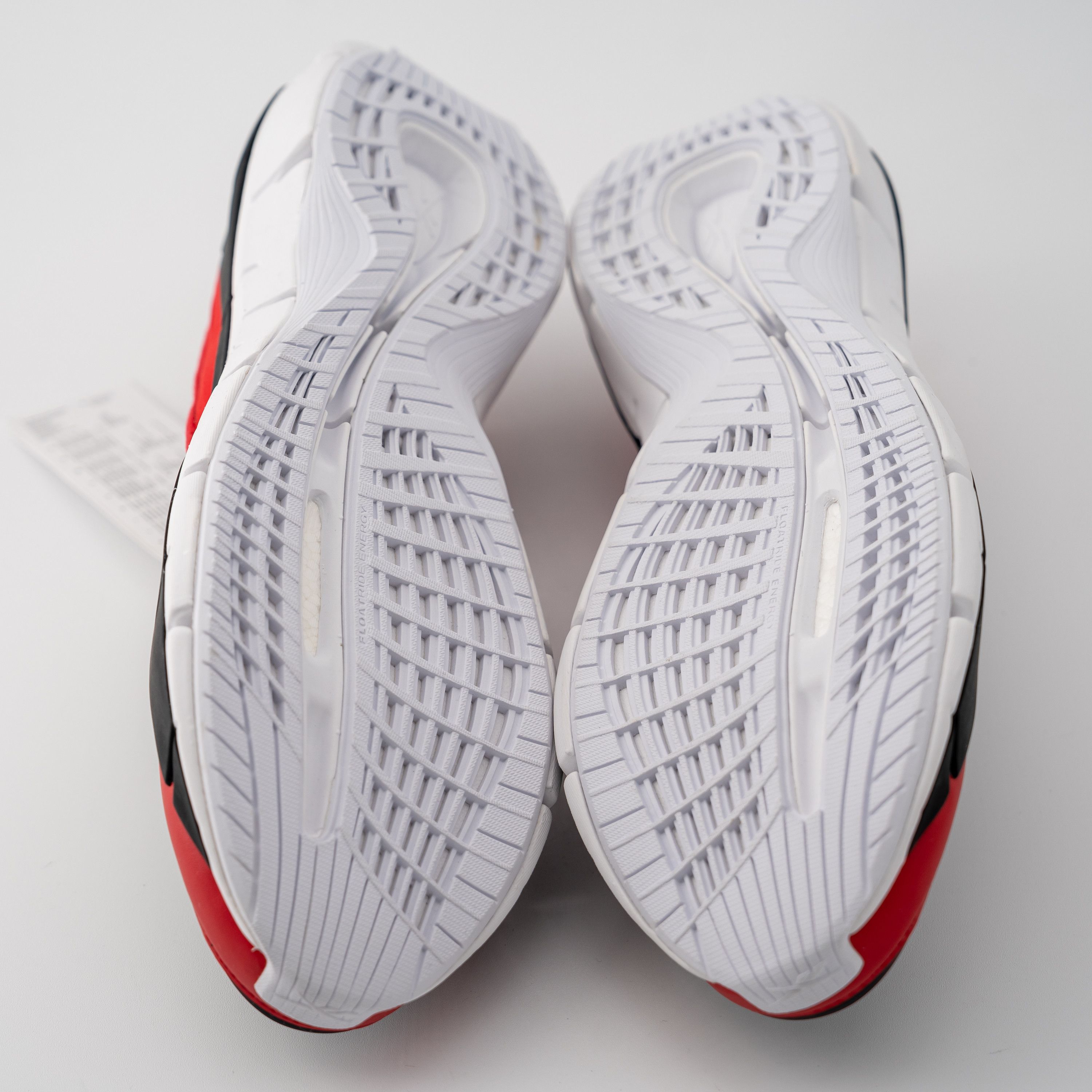 Maison Margiela × Reebok 9 Maison Margiela Reebok White Croafer Black Red Project 0 Size US 9 / EU 42 - 5 Thumbnail