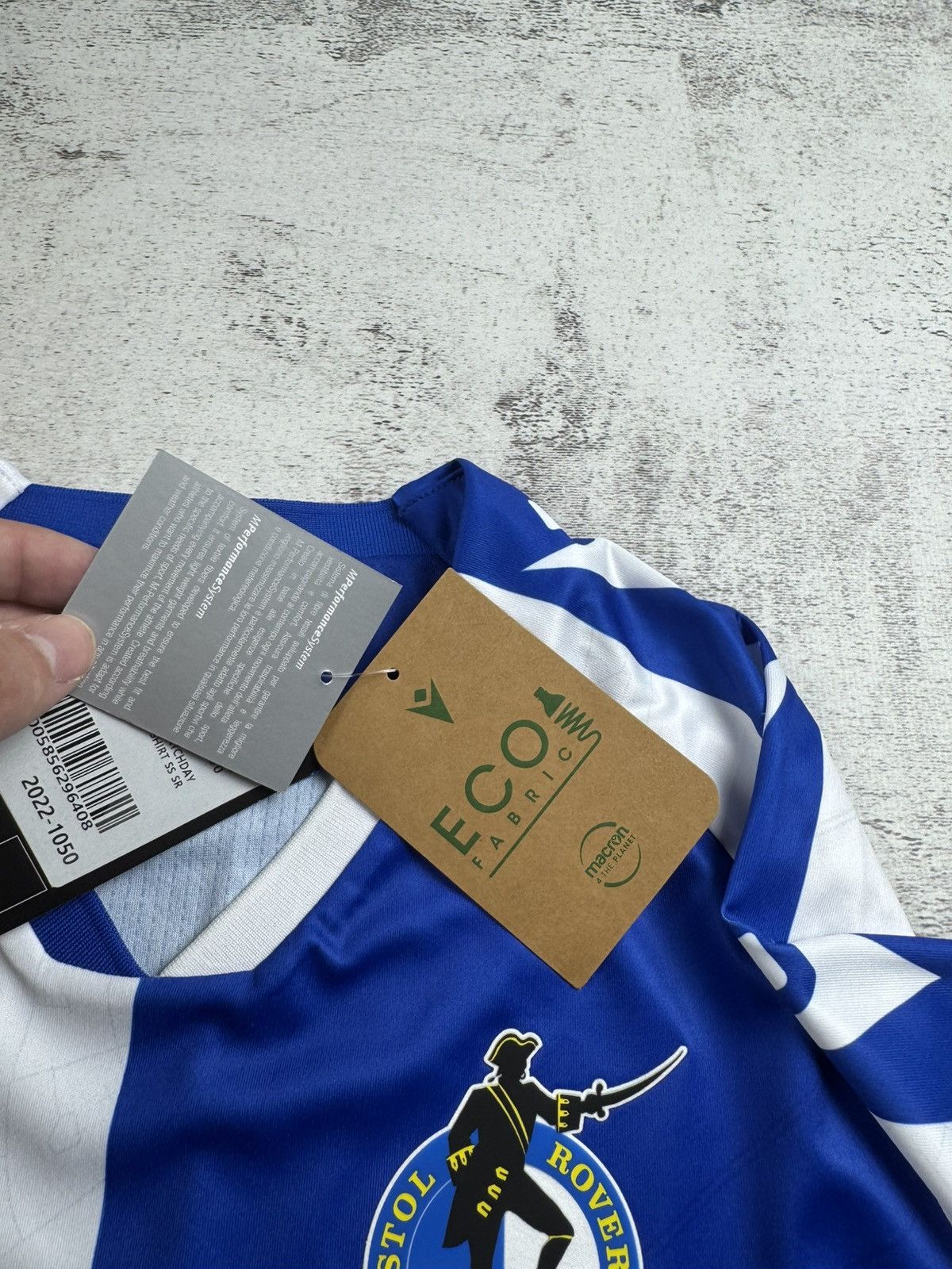 Macron NEW Bristol Rovers 2022/2023 Soccer Football Macron Men’s Large T Shirt Jersey Size US L / EU 52-54 / 3 - 11 Thumbnail