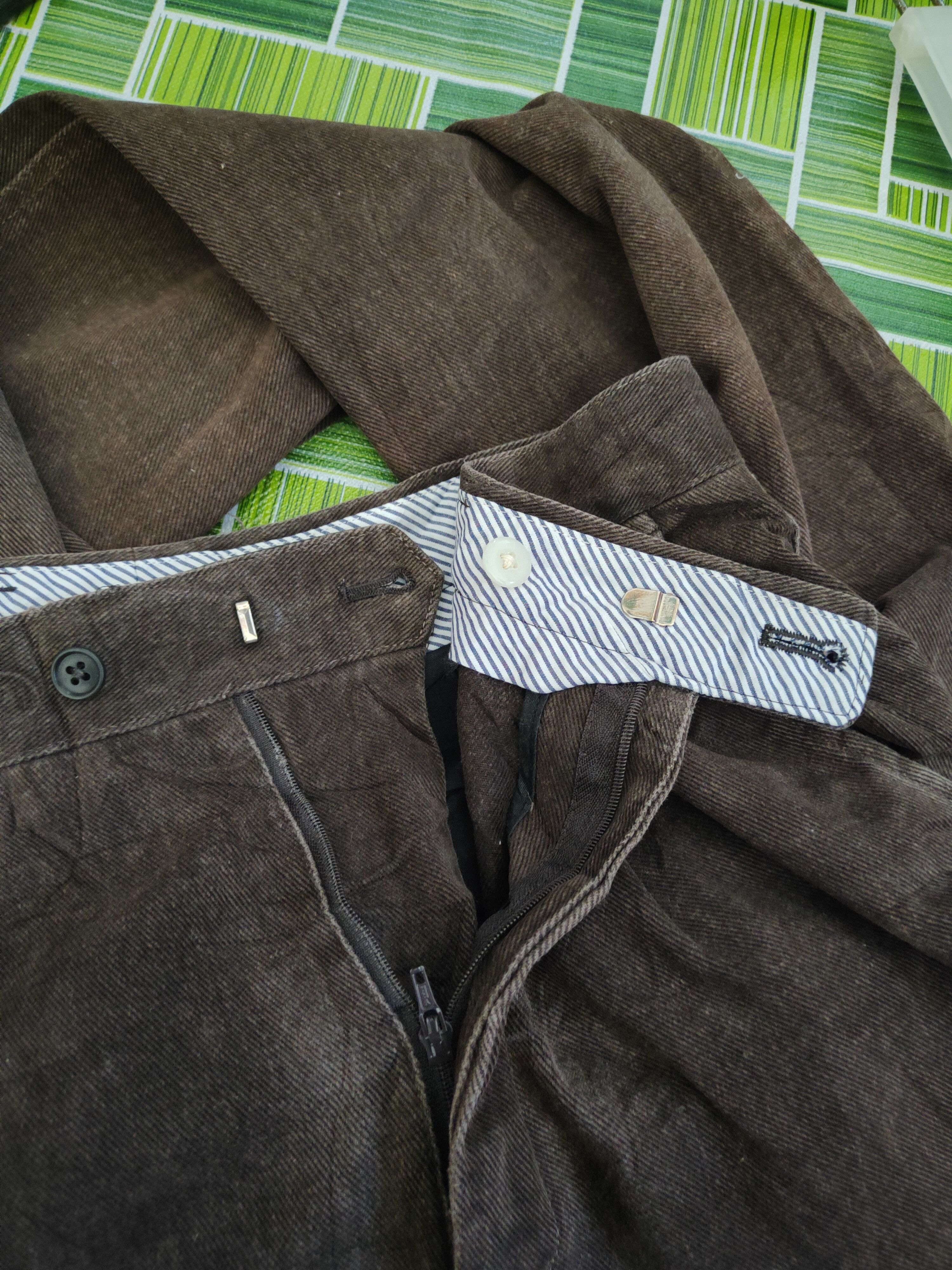 Japanese Brand Japanese Brand Dark Brown Faded pants #S2455 Size US 30 / EU 46 - 12 Thumbnail