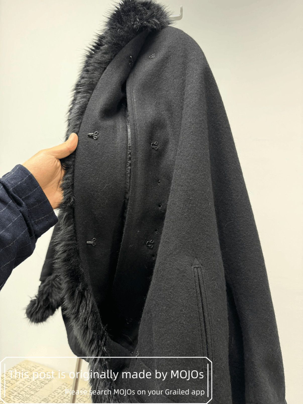 Yohji Yamamoto One Size Yohji Yamamoto Black Fur Cape Size US L / EU 52-54 / 3 - 4 Thumbnail