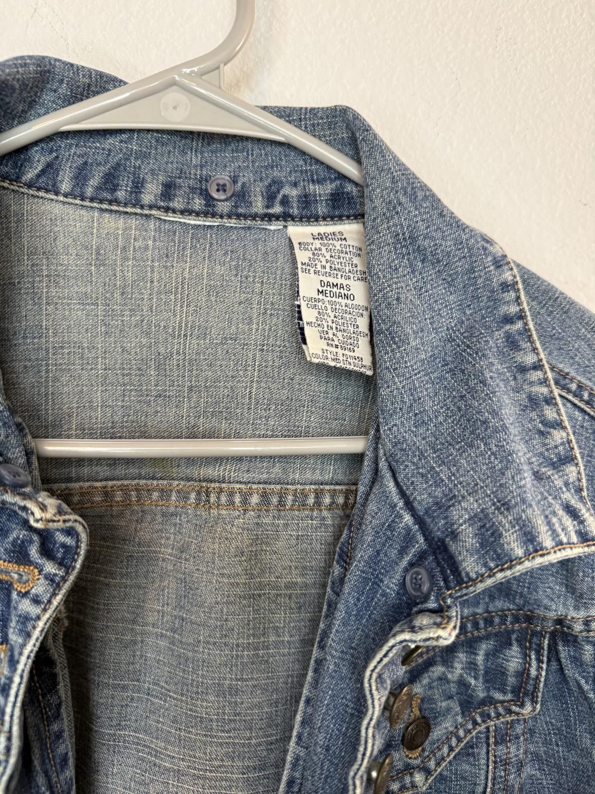 Designer Vintage Y2K 2000 style denim jean jacket. Size S / US 4 / IT 40 - 5 Thumbnail