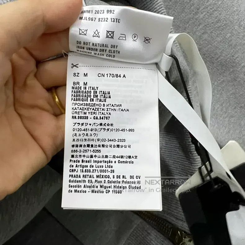 Miu Miu Miu Miu 38 Gray small logo zipper hoodie Size M / US 6-8 / IT 42-44 - 4 Thumbnail