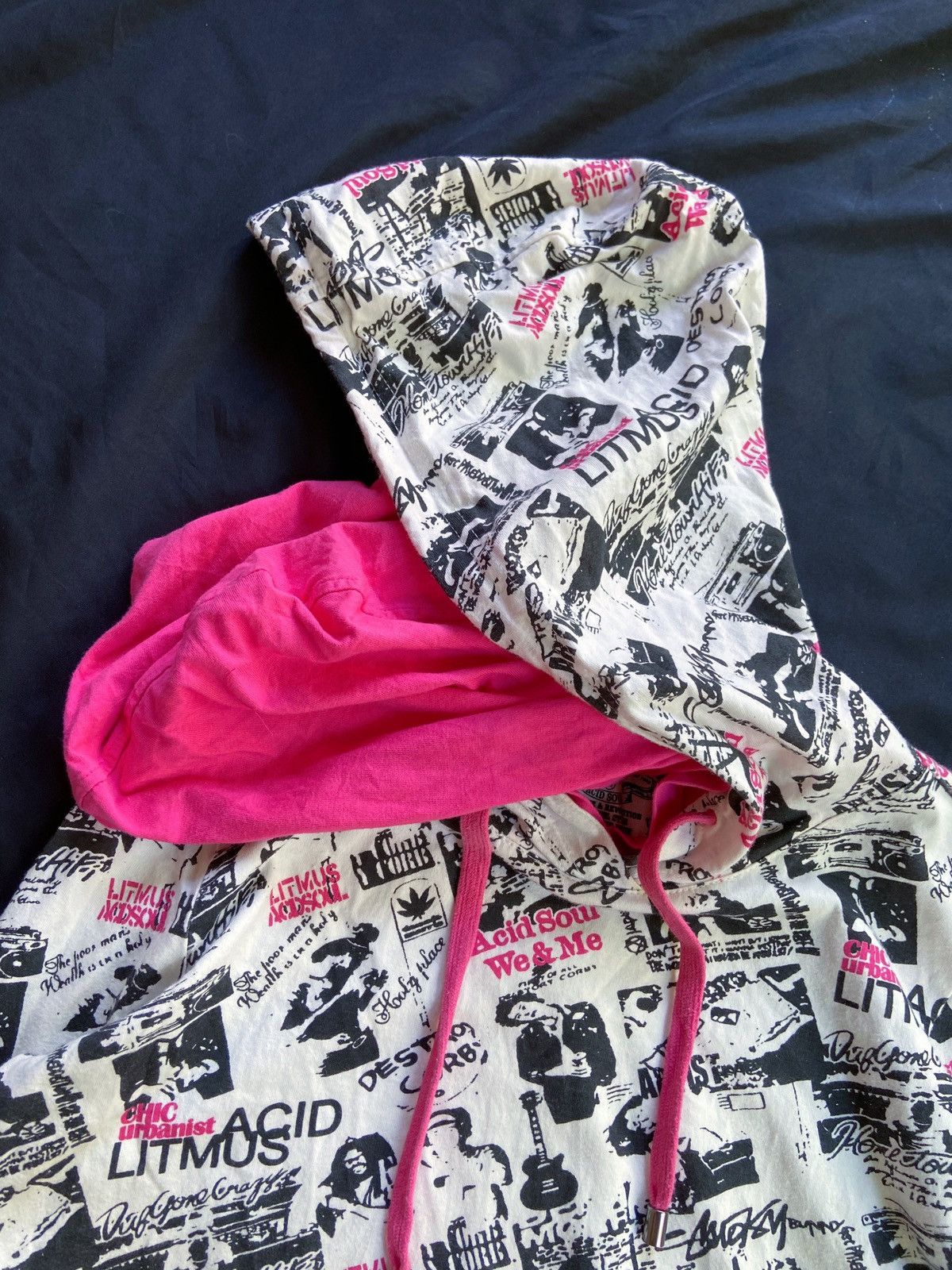 20471120 DOUBLE LAYER CHIC URBANIST ACID LITMUS HOODIE STYLE Size US S / EU 44-46 / 1 - 4 Thumbnail