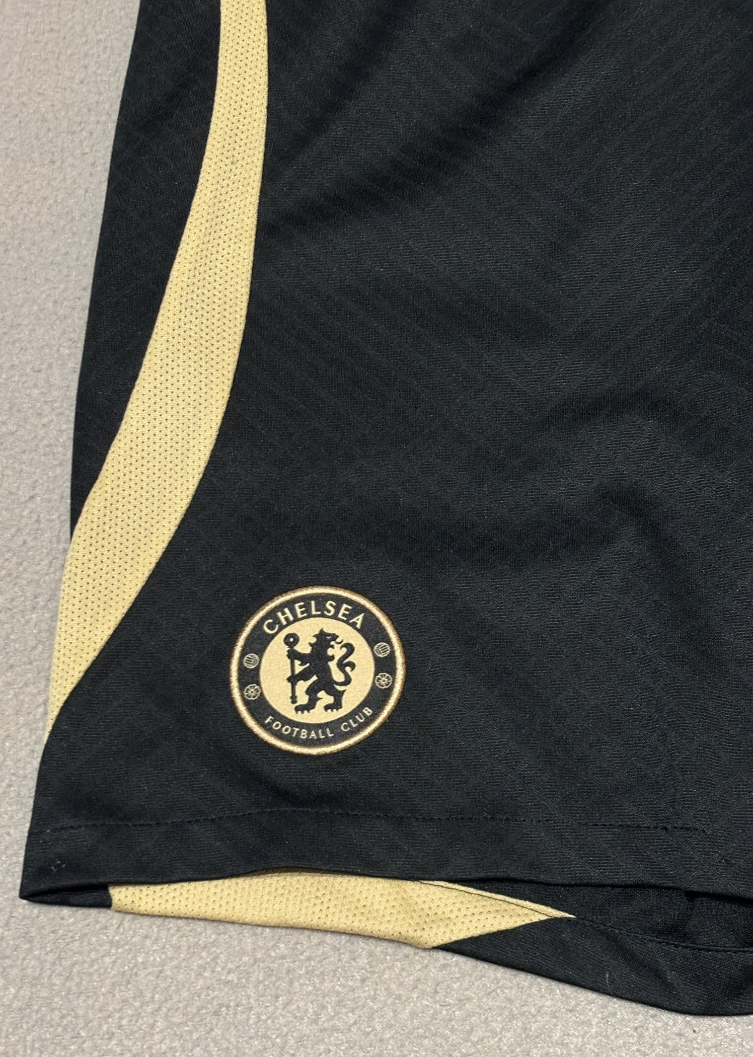 Nike Chelsea FC 2022/2023 Nike Football Shorts Size M Size US 32 / EU 48 - 9 Thumbnail