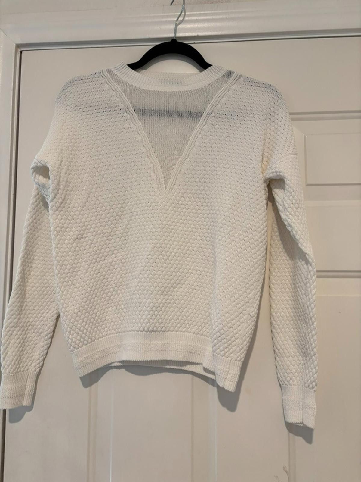 Joseph Womens sz S white Josephs knit sweater #548 Size S / US 4 / IT 40 - 1 Thumbnail