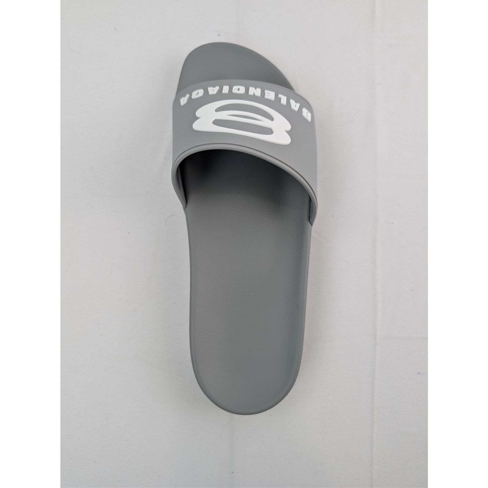 Balenciaga o1rshd1 Logo Pool Slides Slippers in Gray/White Size US 11 / EU 44 - 14 Thumbnail