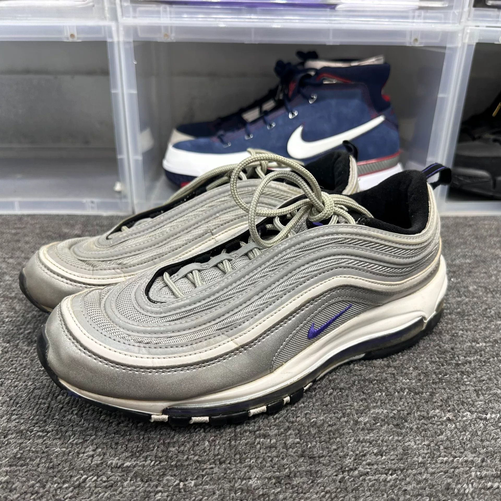 Nike Nike AIR MAX Silver Lowtop Sneakers 11 Men Size US 11 / EU 44 - 1 Thumbnail