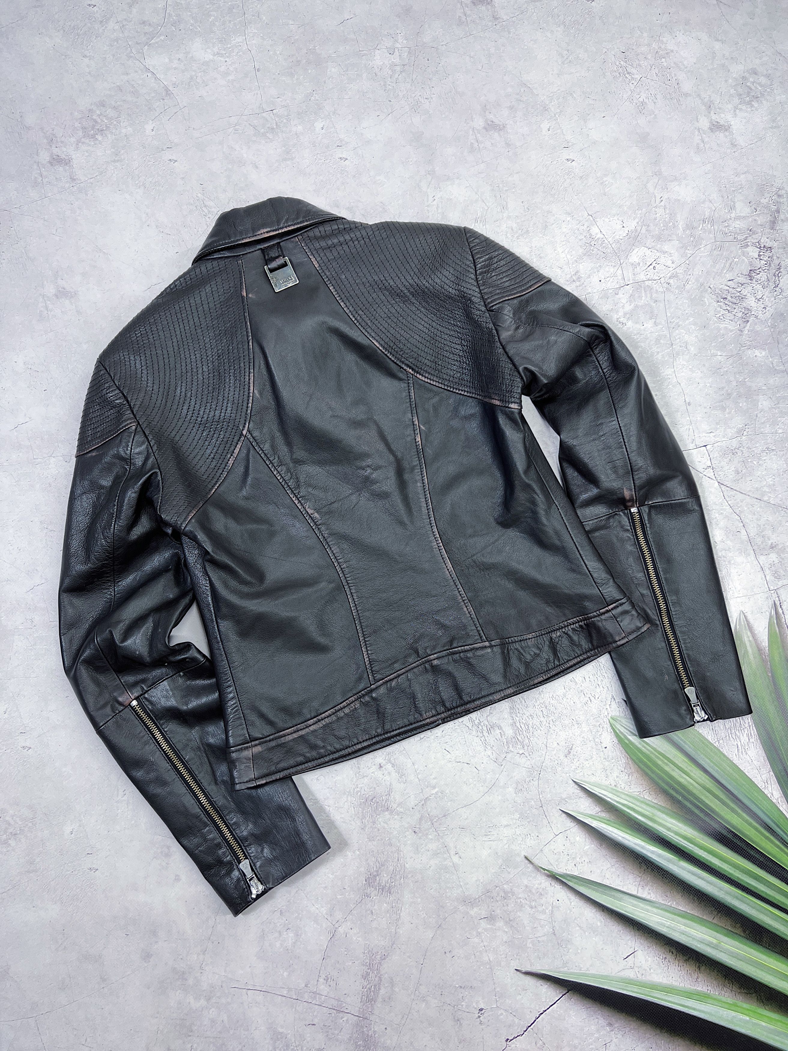 Versace × Versace Jeans Couture × Vintage Versace Jeans Couture Leather Jacket Distressed Design Size M / US 6-8 / IT 42-44 - 24 Thumbnail