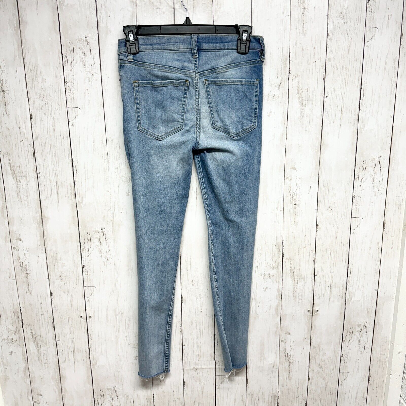 Free People Free People Jeans Size 25 Fray Raw Hem Skinny Mid Rise Size 25" / US 0 / IT 36 - 3 Thumbnail