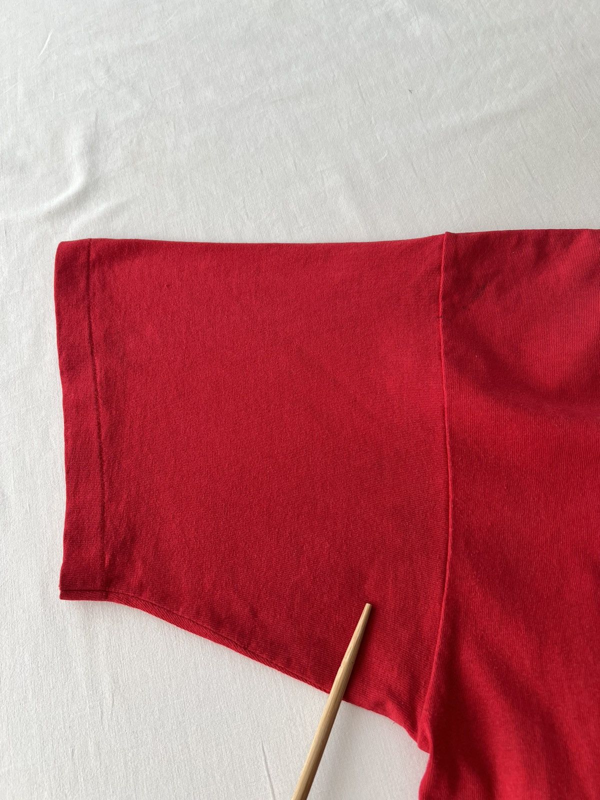 NBA Vintage 90s Chicago Bulls NBA Basketball Nutmeg Red T-shirt Size US XL / EU 56 / 4 - 8 Thumbnail