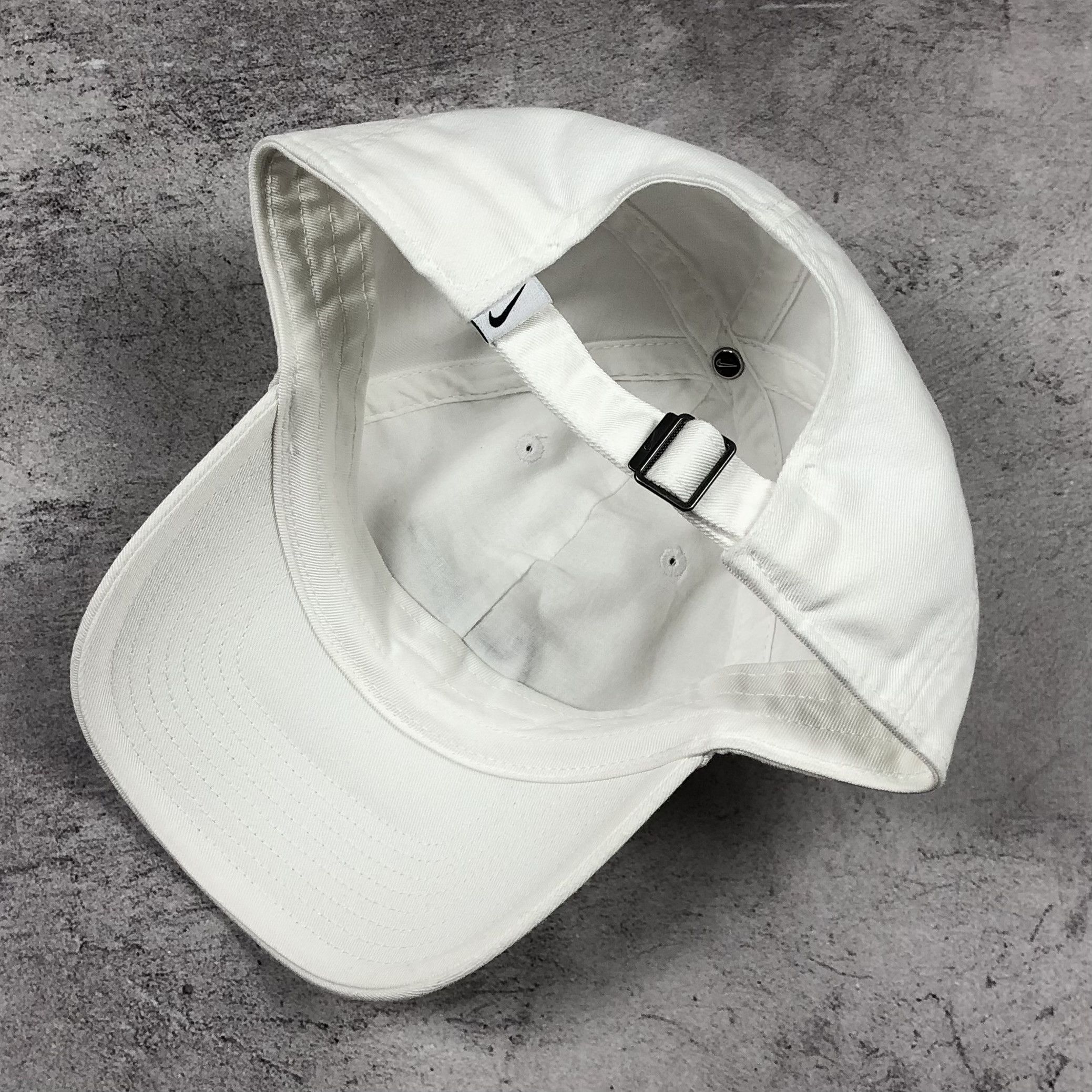 Nike Y2K Nike Swoosh Logo White Cap Size ONE SIZE - 10 Thumbnail