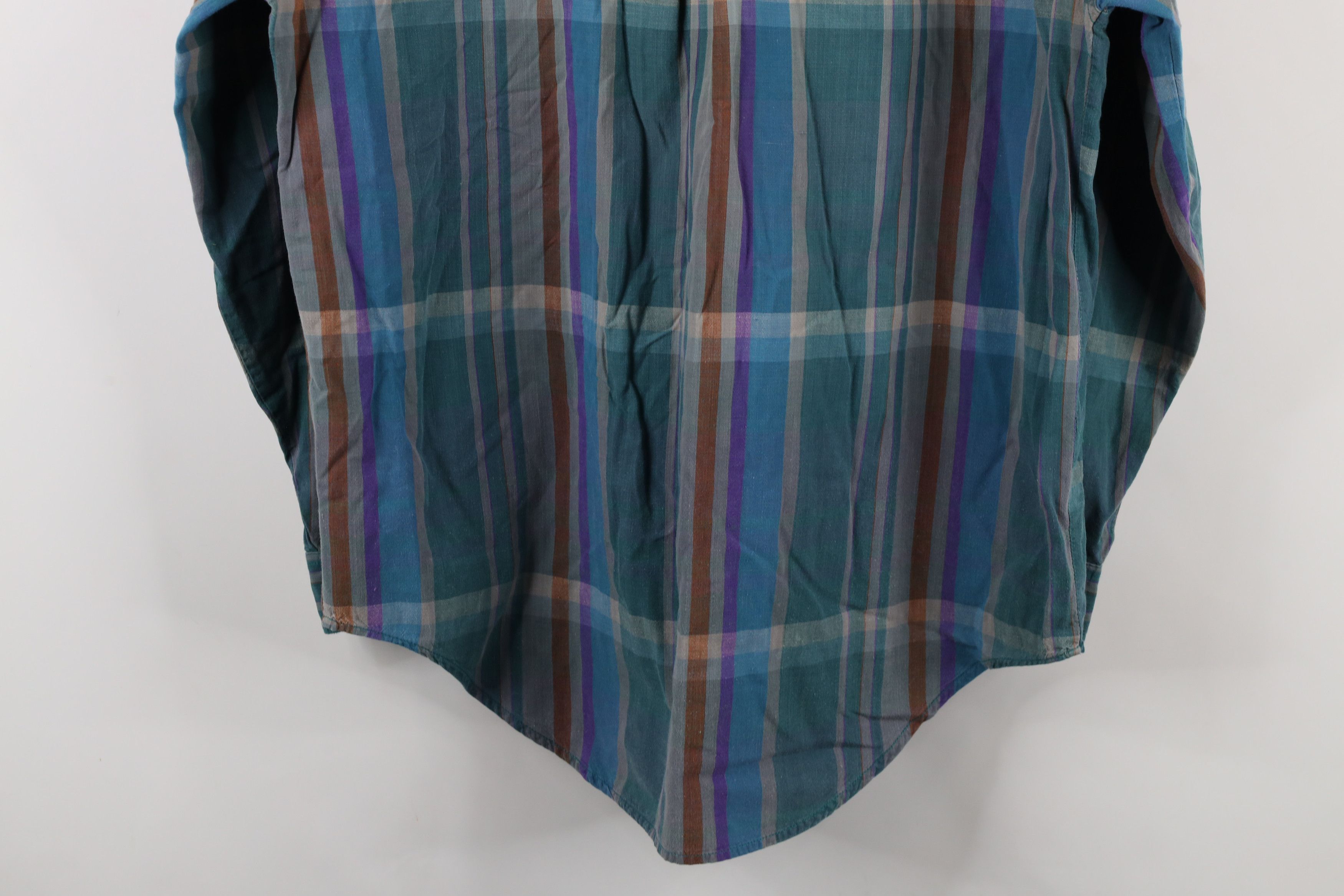 Vintage Vintage 90s Streetwear India Madras Plaid Button Shirt Size US M / EU 48-50 / 2 - 11 Thumbnail