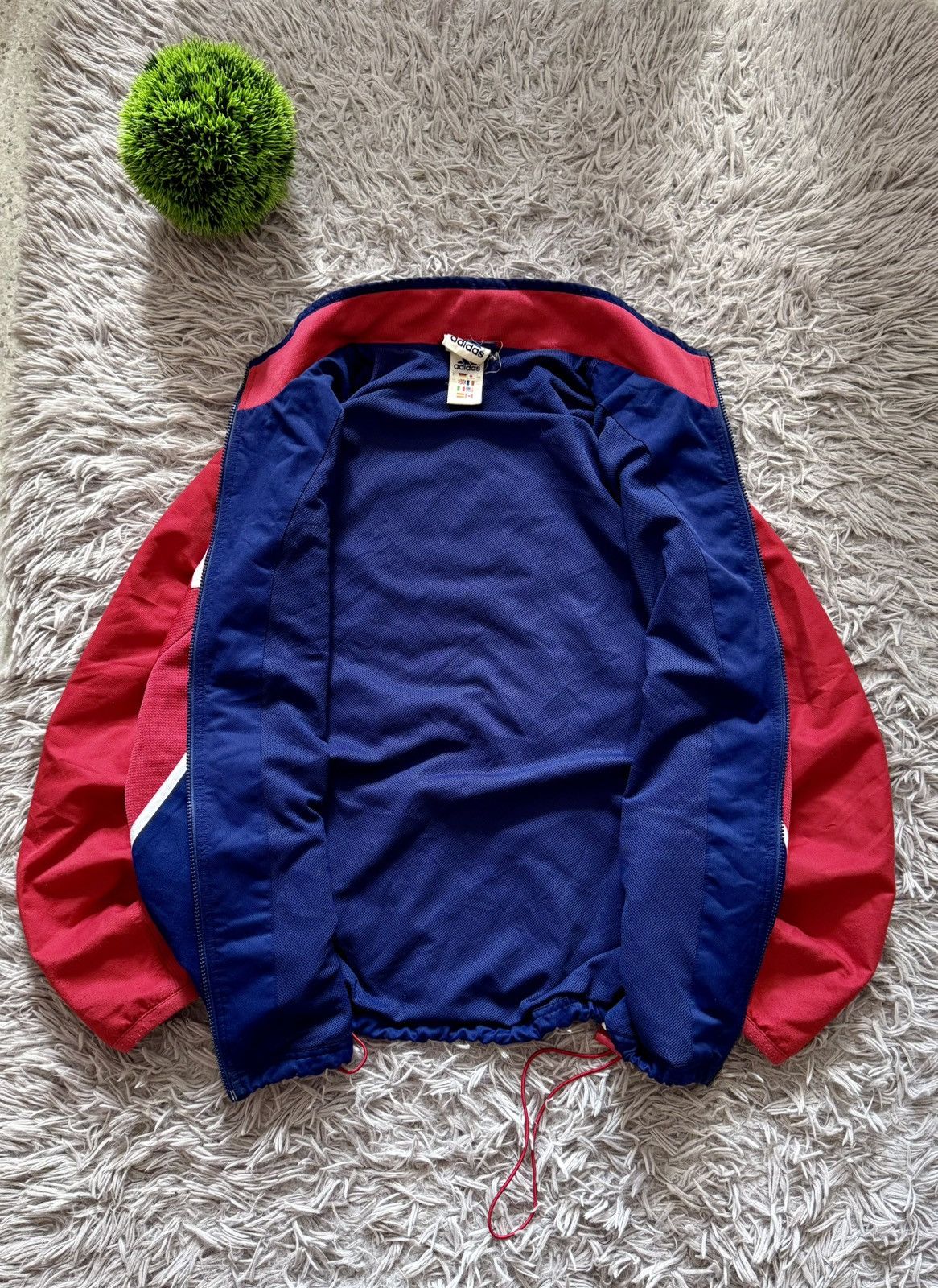 Adidas 00s Adidas Vintage Light Jacket Streetwear Vintage Oversize Size US L / EU 52-54 / 3 - 9 Thumbnail