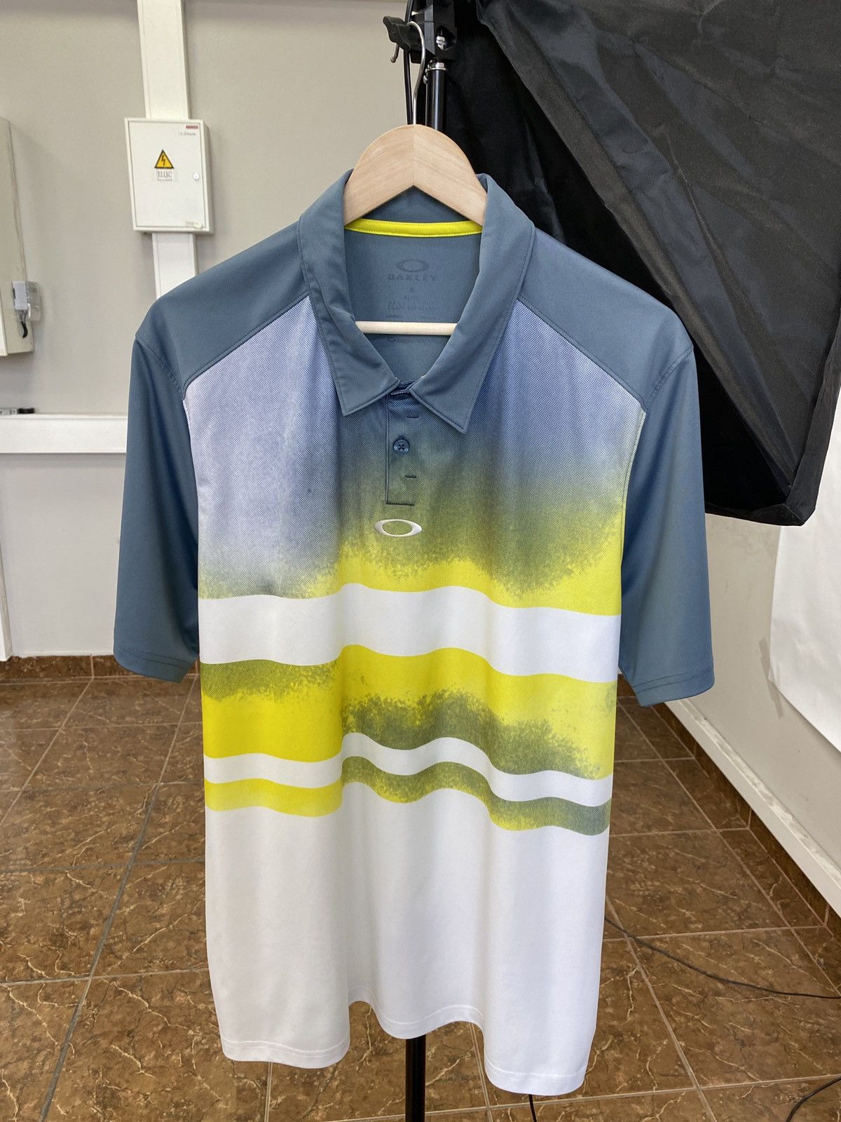 Oakley 🇺🇸 Vintage Y2K Oakley Art Polo T-Shirt Rare Asymmetrical Size US XL / EU 56 / 4 - 1 Thumbnail