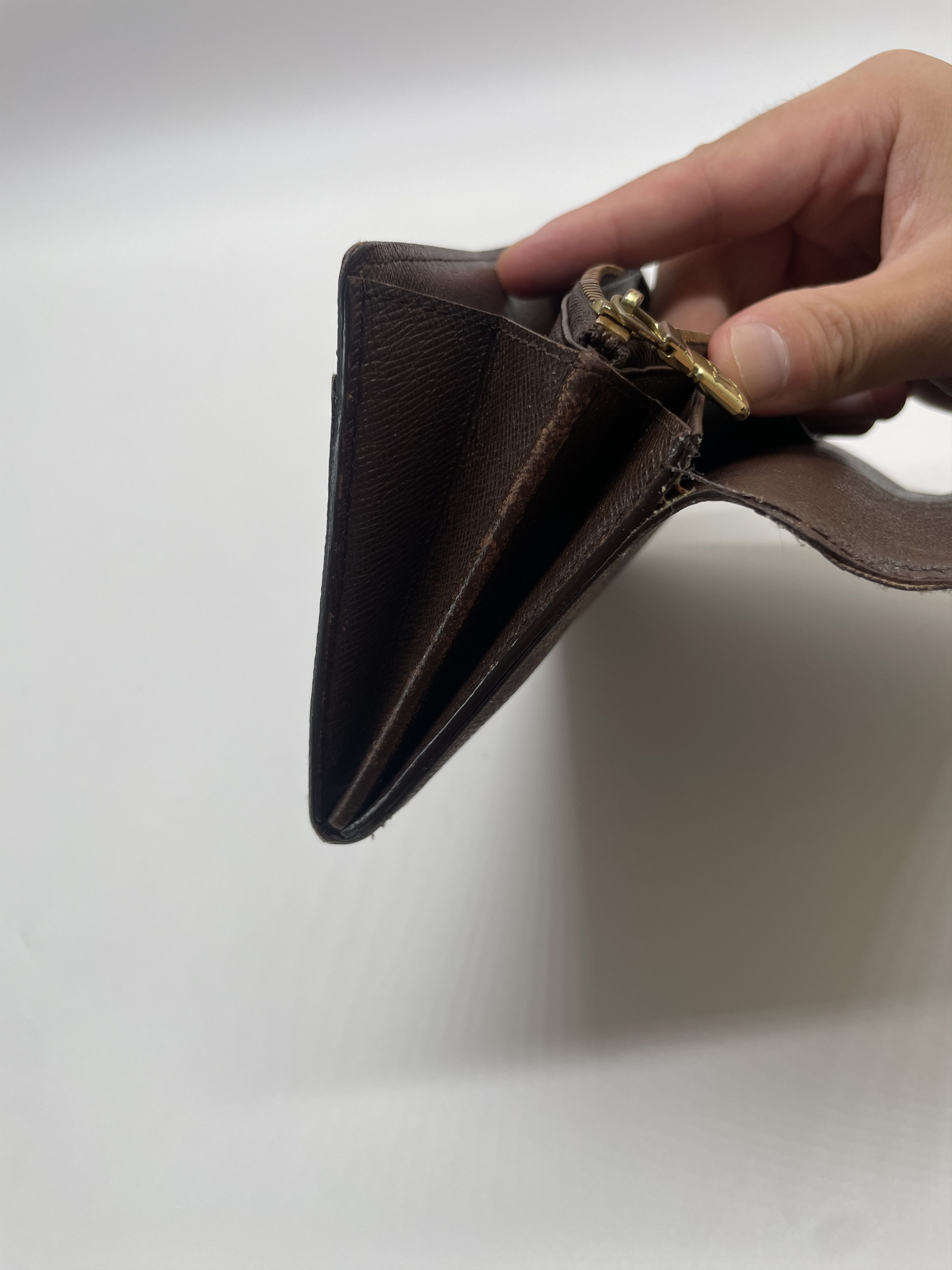 Louis Vuitton Authentic Louis vuitton Sarah Long Wallet Size ONE SIZE - 19 Thumbnail