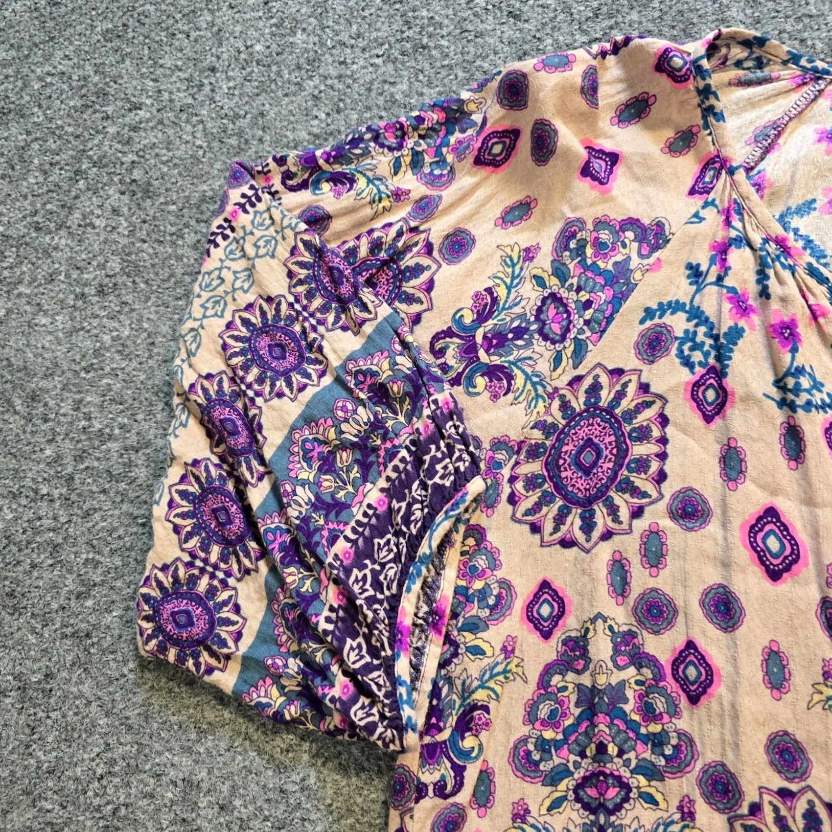Vintage Verve Top Womens Medium Blouse V-Neck Geometric Peasant Hippie Casual Purple Beige M Size M / US 6-8 / IT 42-44 - 3 Thumbnail
