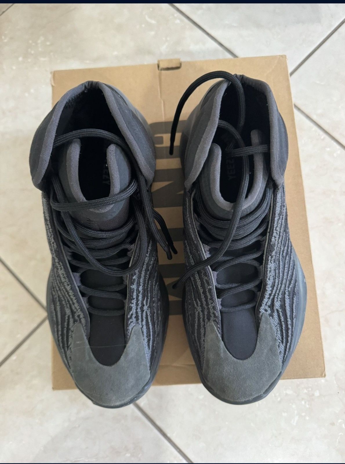 Yeezy Adidas Yeezy QNTM onyx Size US 11 / EU 44 - 2 Thumbnail