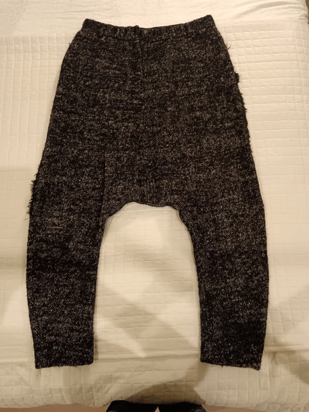low crotch pants