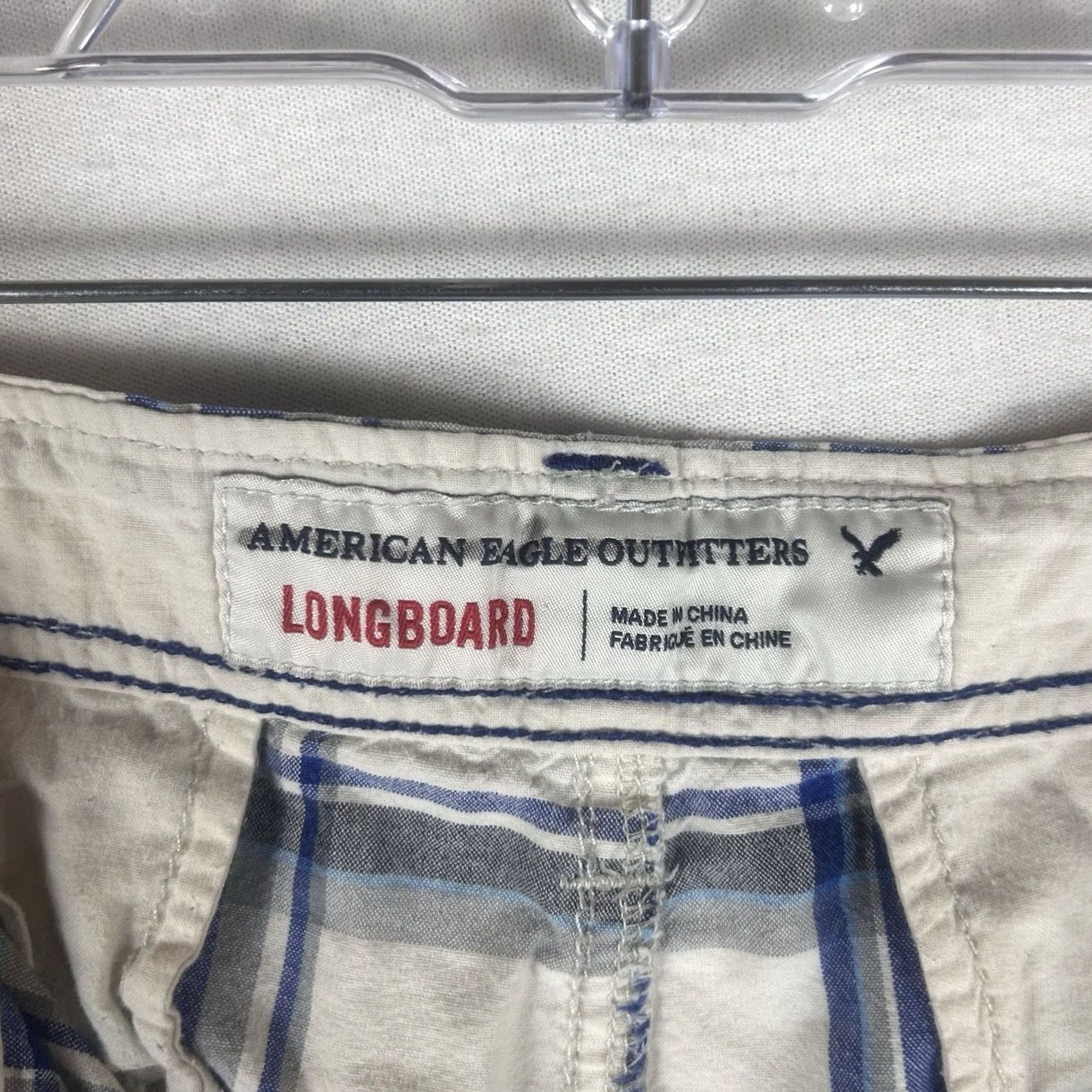 American Eagle Outfitters American Eagle Outfitters Longboard Shorts Mens 33 White Plaid Flat Front Classic Chino Casual 33 in Inseam 11 in (AEO) Size US 33 - 3 Thumbnail