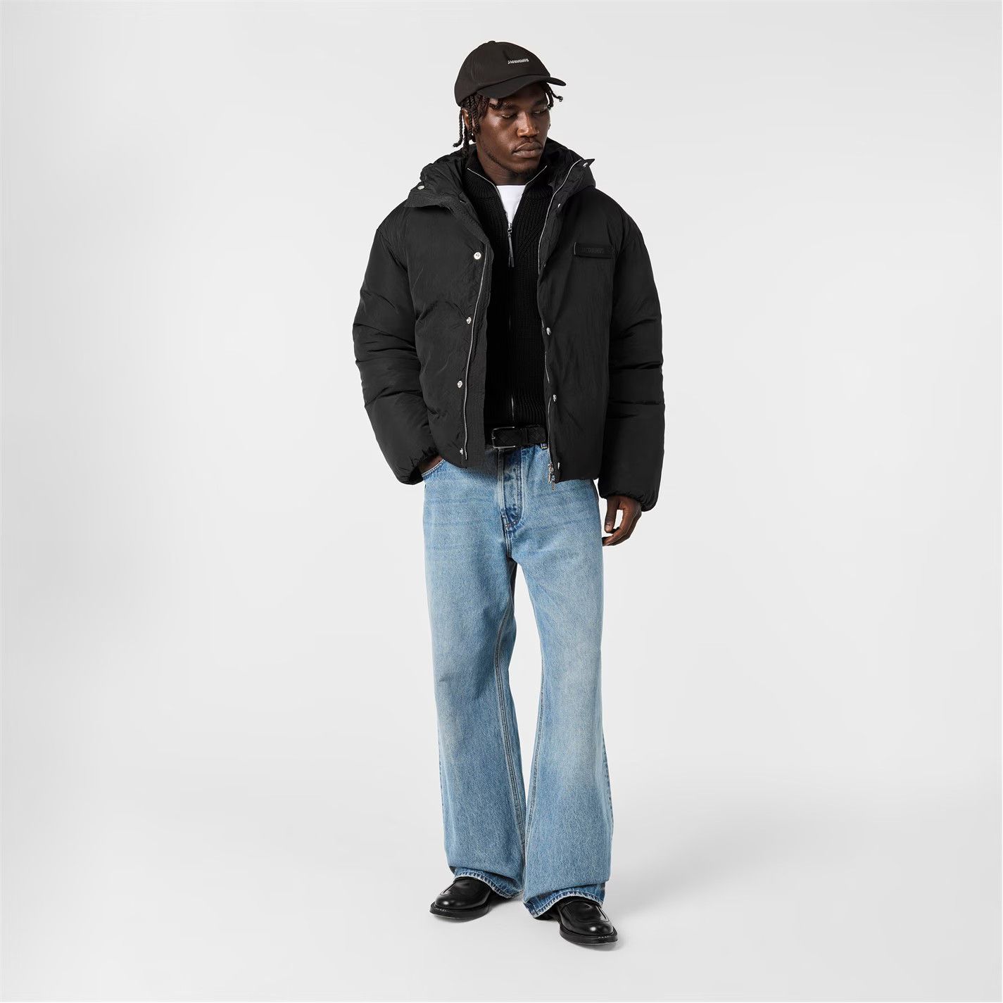 Jacquemus o1g2r1mq0426 Insulated Medium Puffer Jacket in Black Size US M / EU 48-50 / 2 - 6 Thumbnail