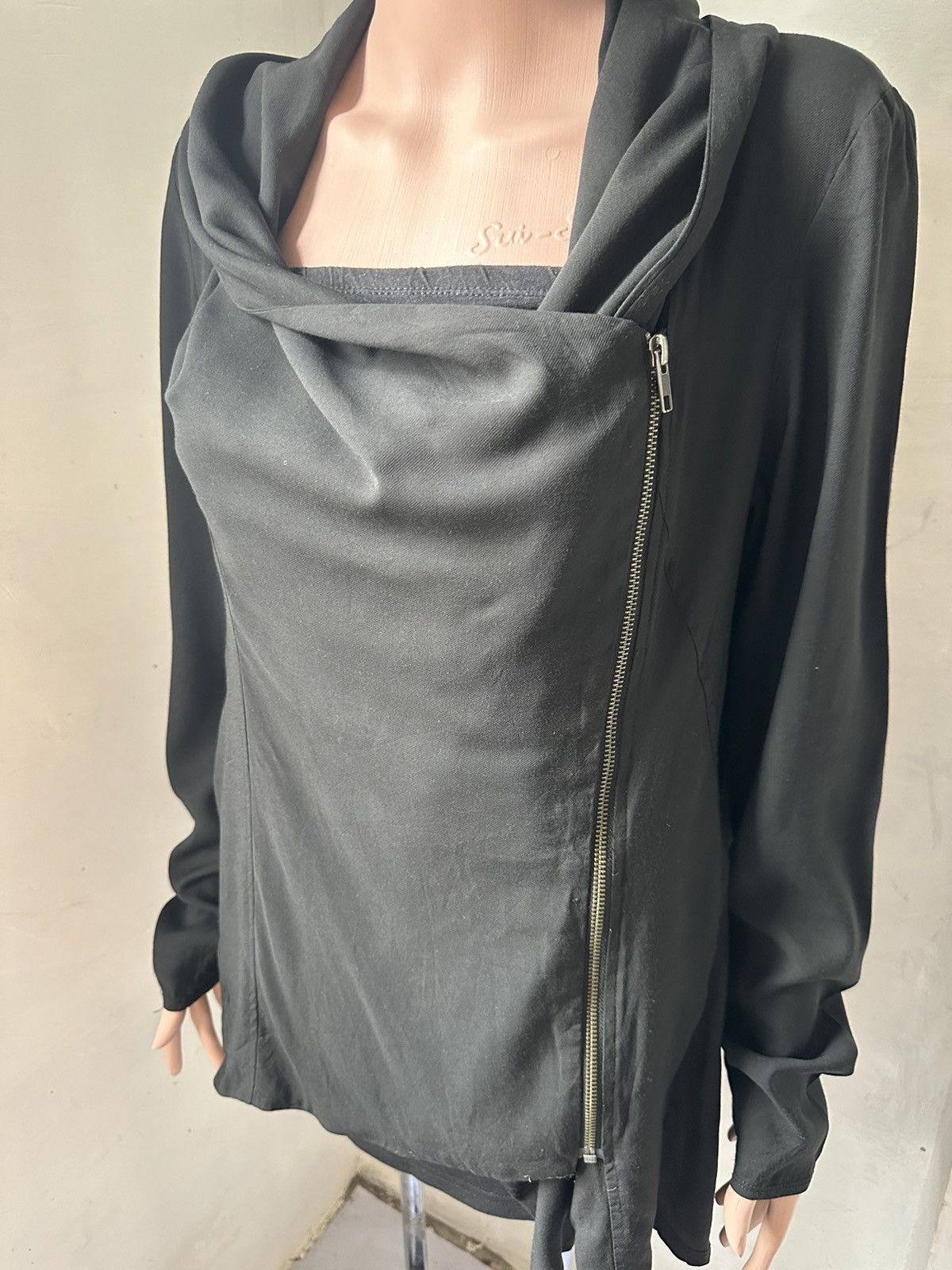Helmut Lang Helmut Lang Asymmetric Jacket Size L / US 10 / IT 46 - 2 Thumbnail