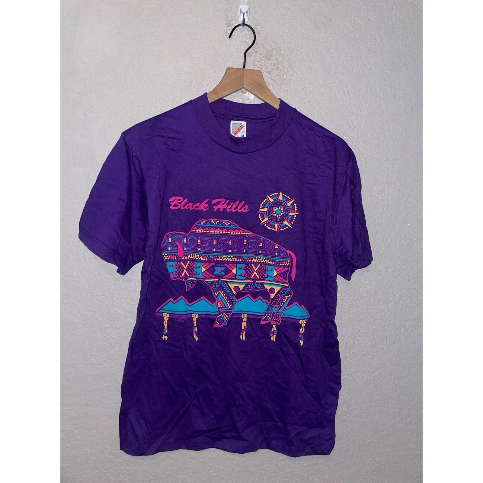 Jerzees Vintage Bison Native American Shirt Black Hills Art Tee 90s Size US M / EU 48-50 / 2 - 1 Thumbnail