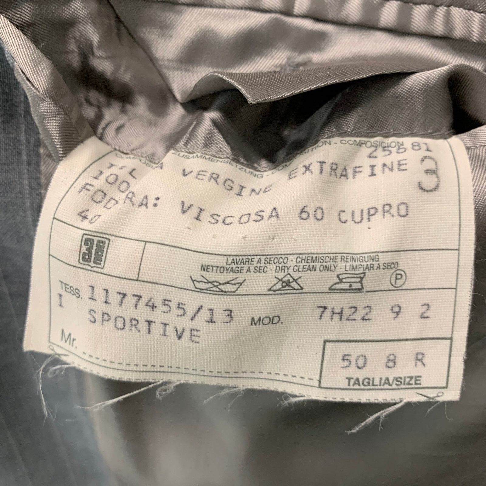 Corneliani 40 Grey Cream Pinstripe Virgin Wool Single Breasted Suit Size 40R - 9 Thumbnail