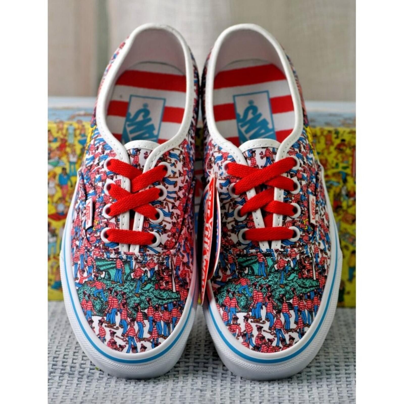 Vans Vans Authentic Where's Waldo? | VN0A348A3RZ Size US 5 / EU 37 - 8 Thumbnail