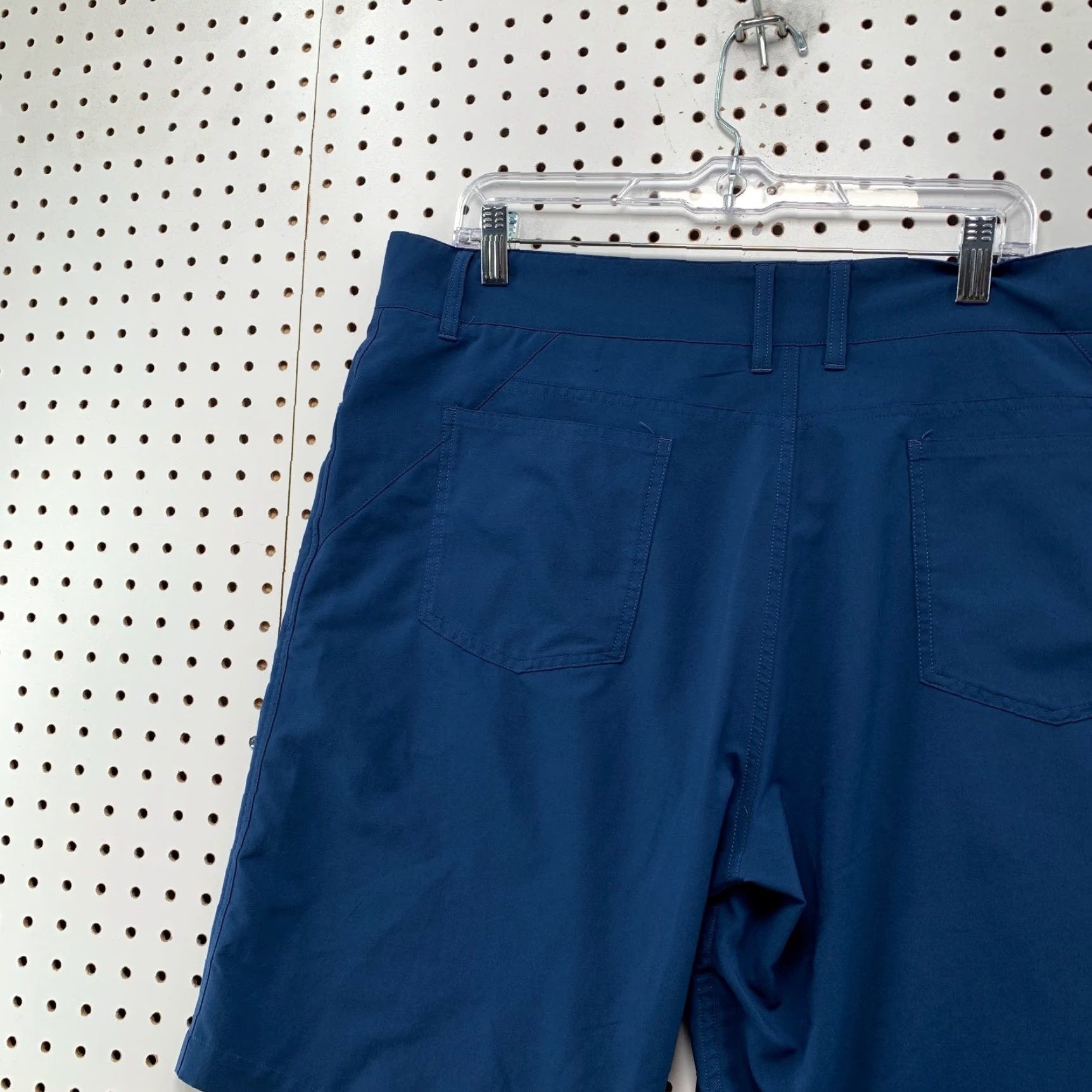 Oakley Oakley Mens Golf Shorts Navy Blue 36 Regular Chino Preppy Casual Summer 36x11) Size US 36 / EU 52 - 7 Thumbnail
