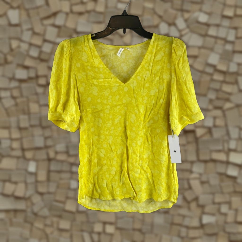 Treasure & Bond Treasure & Bond Shirt Women's S Yellow Floral Puff Sleeve V-Neck NWT Size S / US 4 / IT 40 - 1 Thumbnail