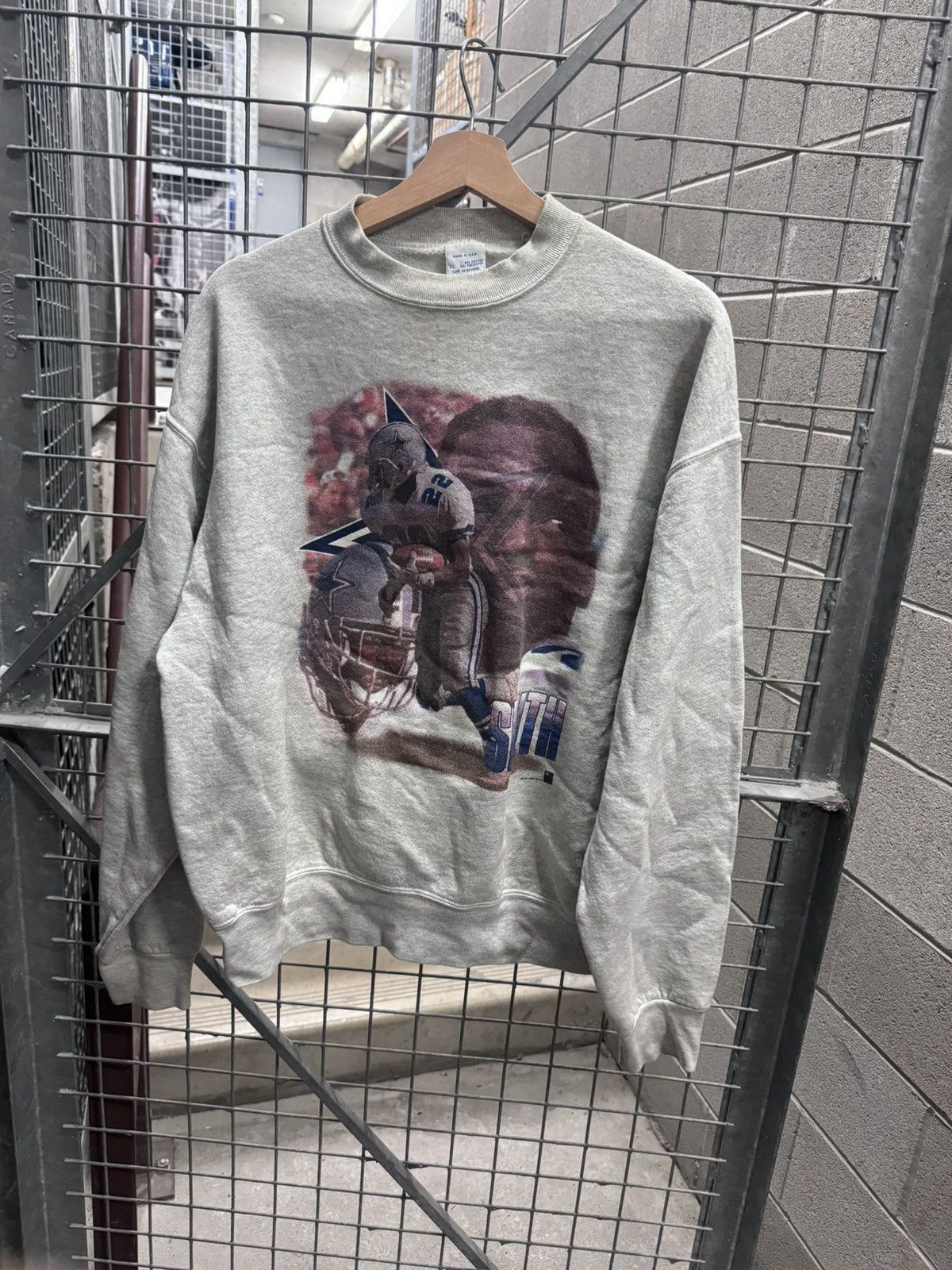 Vintage Vintage Dallas Cowboys Emmit Smith Sweatshirt 1994 Size US XL / EU 56 / 4 - 1 Thumbnail