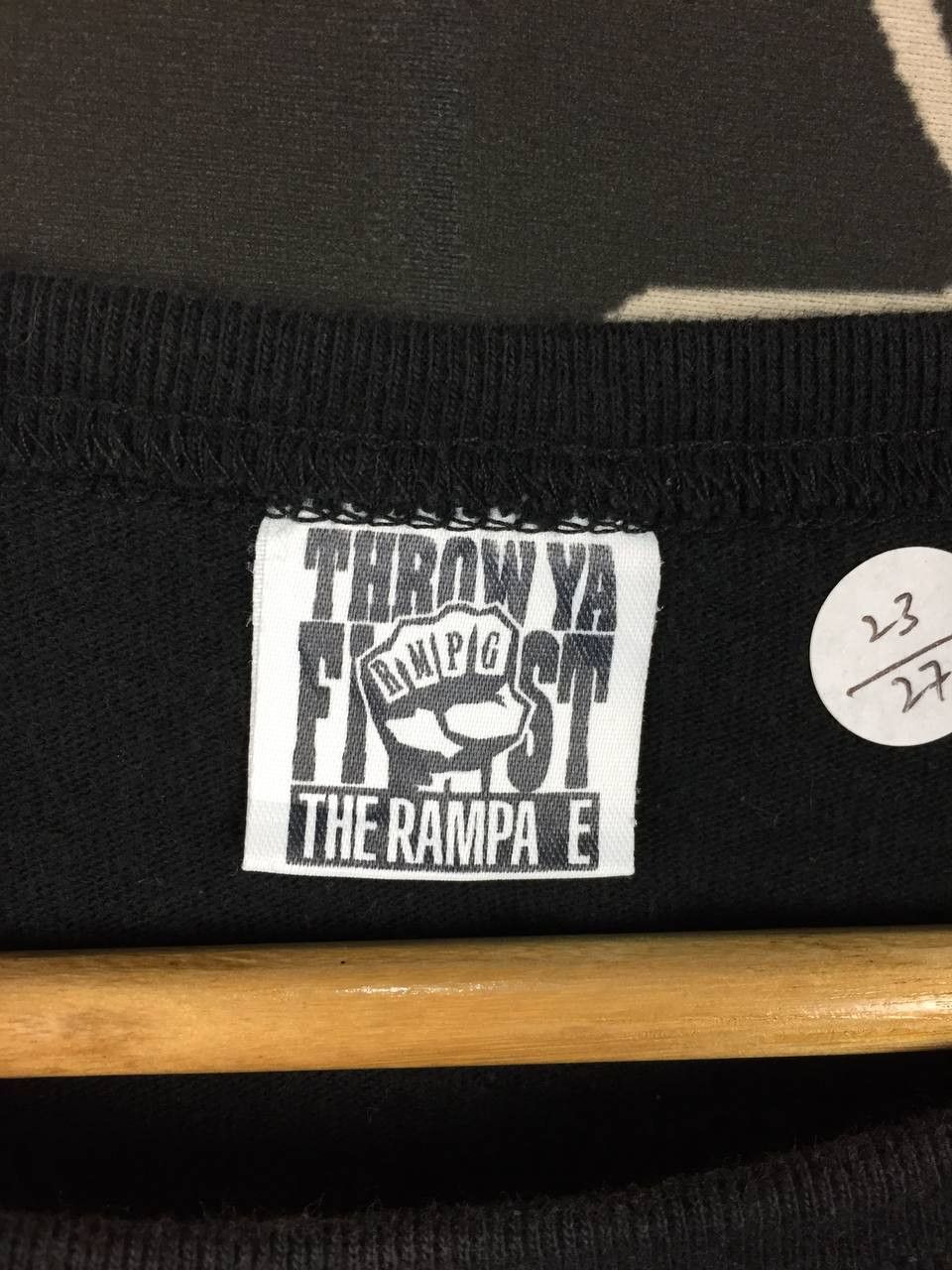 Band Tees The Rampage From Exile Tribe J-Pop Group Throw Ya Fist Tee Size US L / EU 52-54 / 3 - 7 Thumbnail
