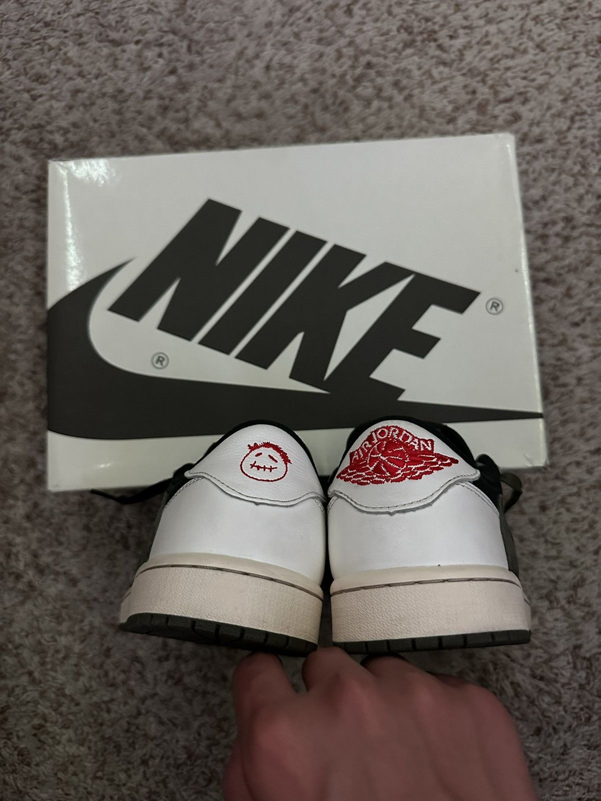 Jordan Brand × Nike × Travis Scott Travis Scott Jordan 1 Low Olive Size US 9 / EU 42 - 6 Thumbnail