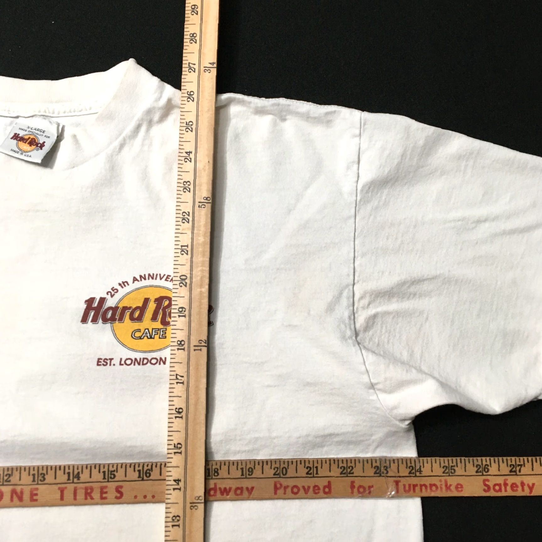Hard Rock Cafe VINTAGE Hard Rock Cafe White T-Shirt XL 90s Y2K Short Sleeve Cotton Logo Men’s/Womens Shirt Size US XL / EU 56 / 4 - 5 Thumbnail