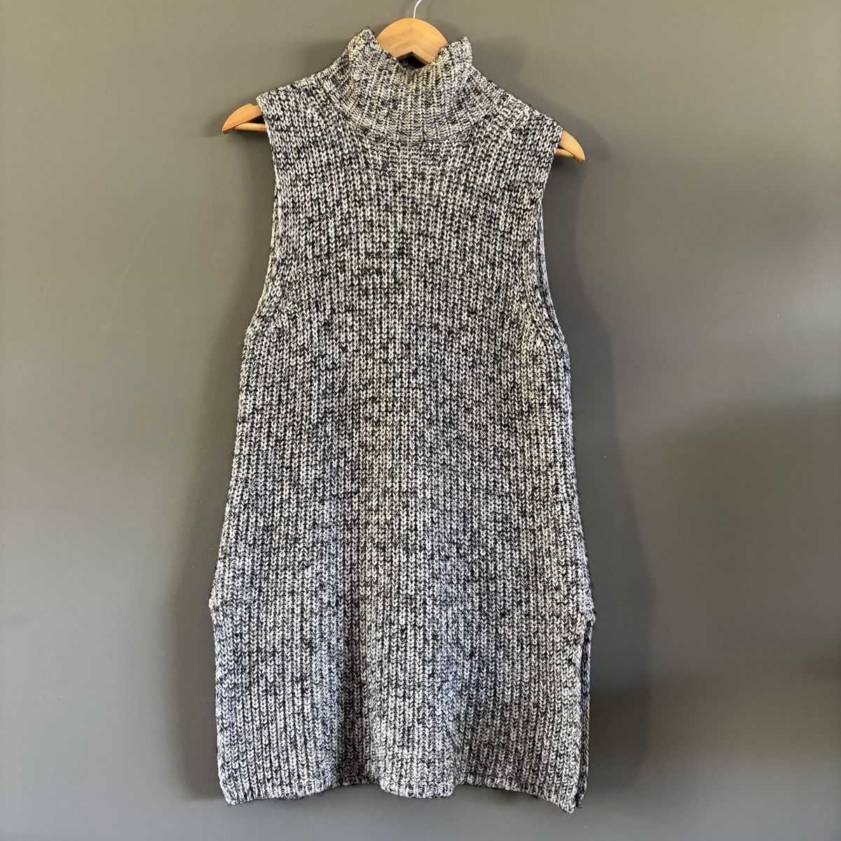 T by Alexander Wang T by Alexander Wang Tunic Sweater Womens XS Sleeveless Size XS / US 0-2 / IT 36-38 - 1 Thumbnail