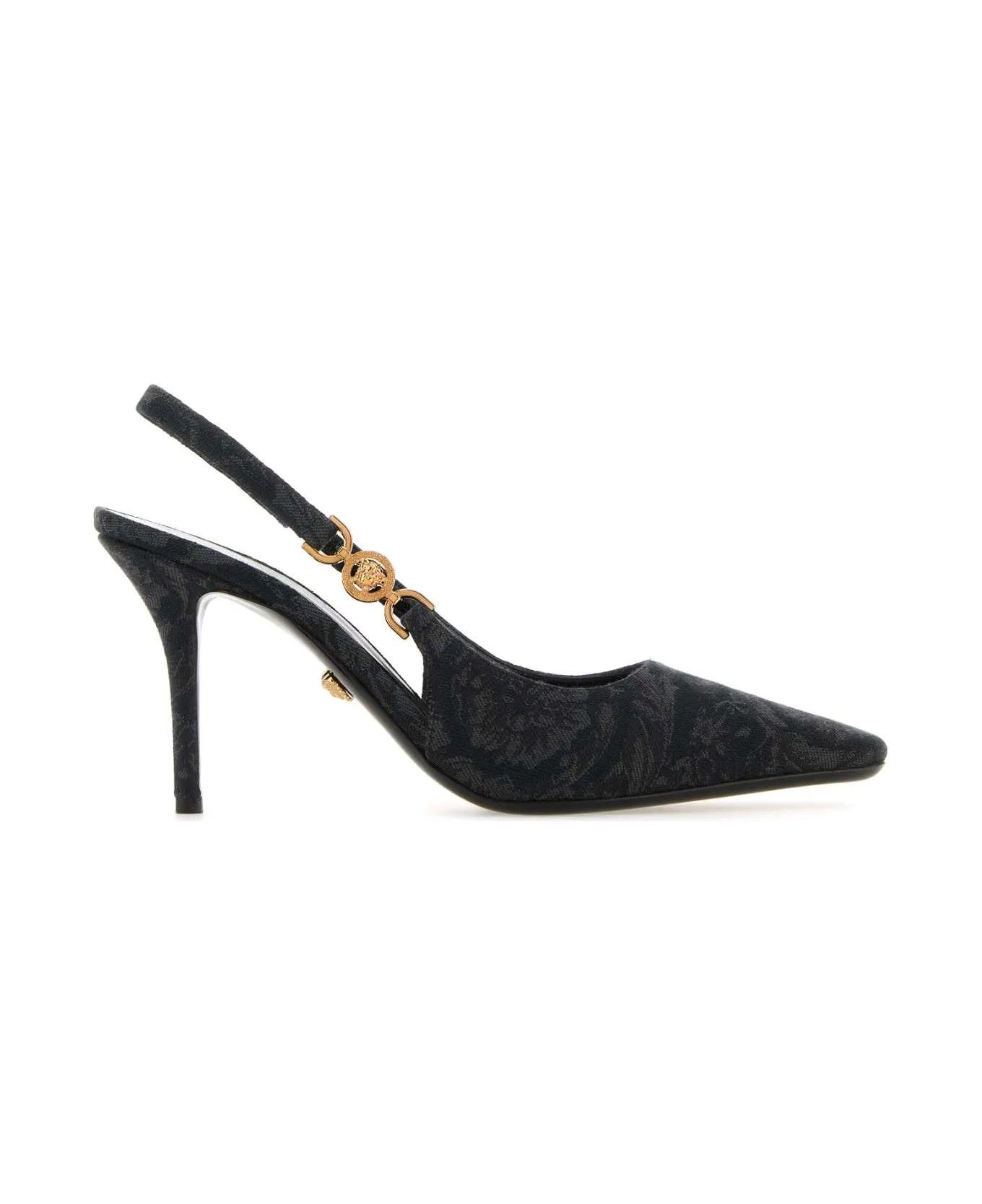 Versace o1y0226 Pumps in Black Size US 6 / IT 36 - 1 Thumbnail