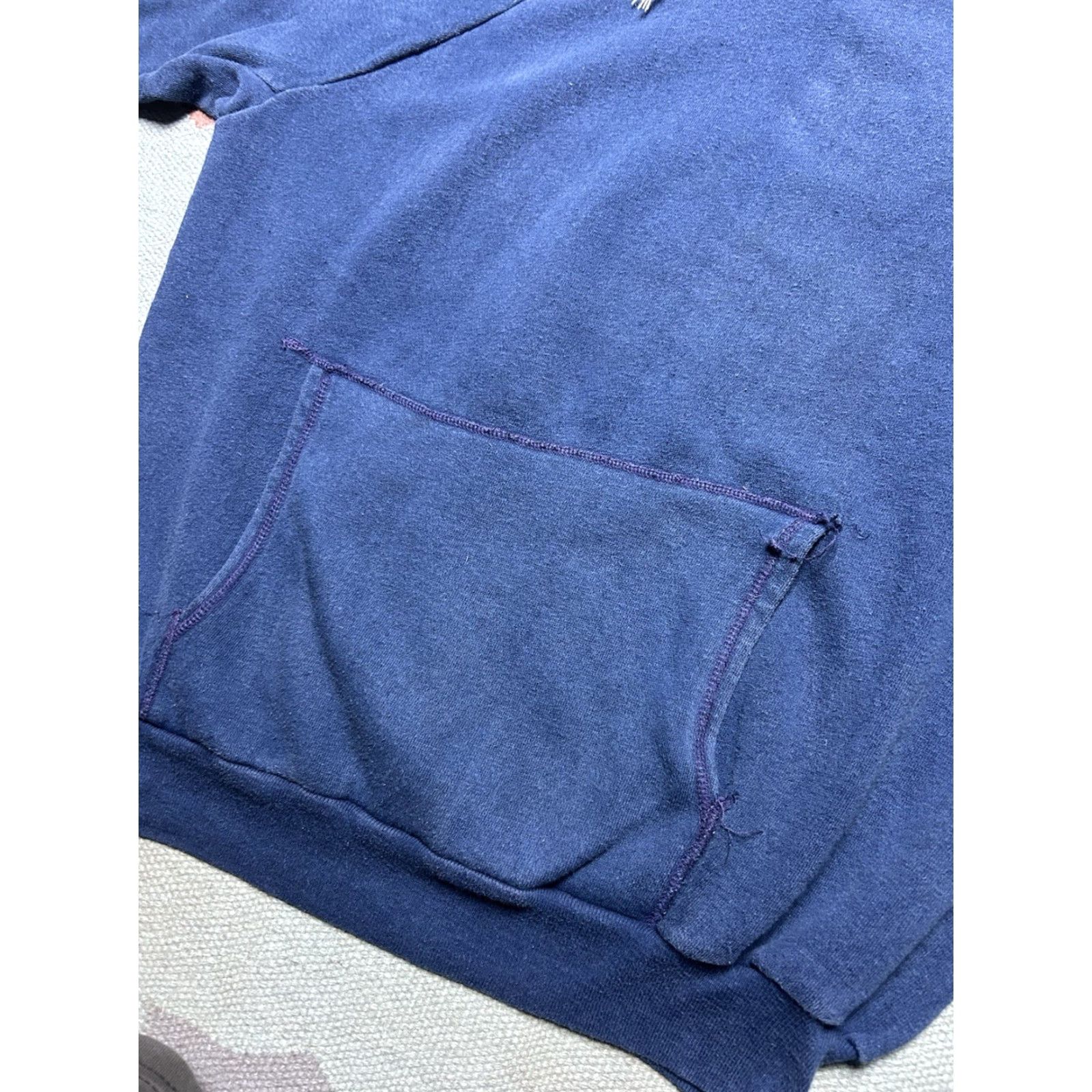 Sears VINTAGE 70s pullover hoodie sweatshirt gussets Sears adult XL Navy blue Hoodie Men XL Pullover 70s Vintage Navy Sears Mens XL Size US XL / EU 56 / 4 - 3 Thumbnail