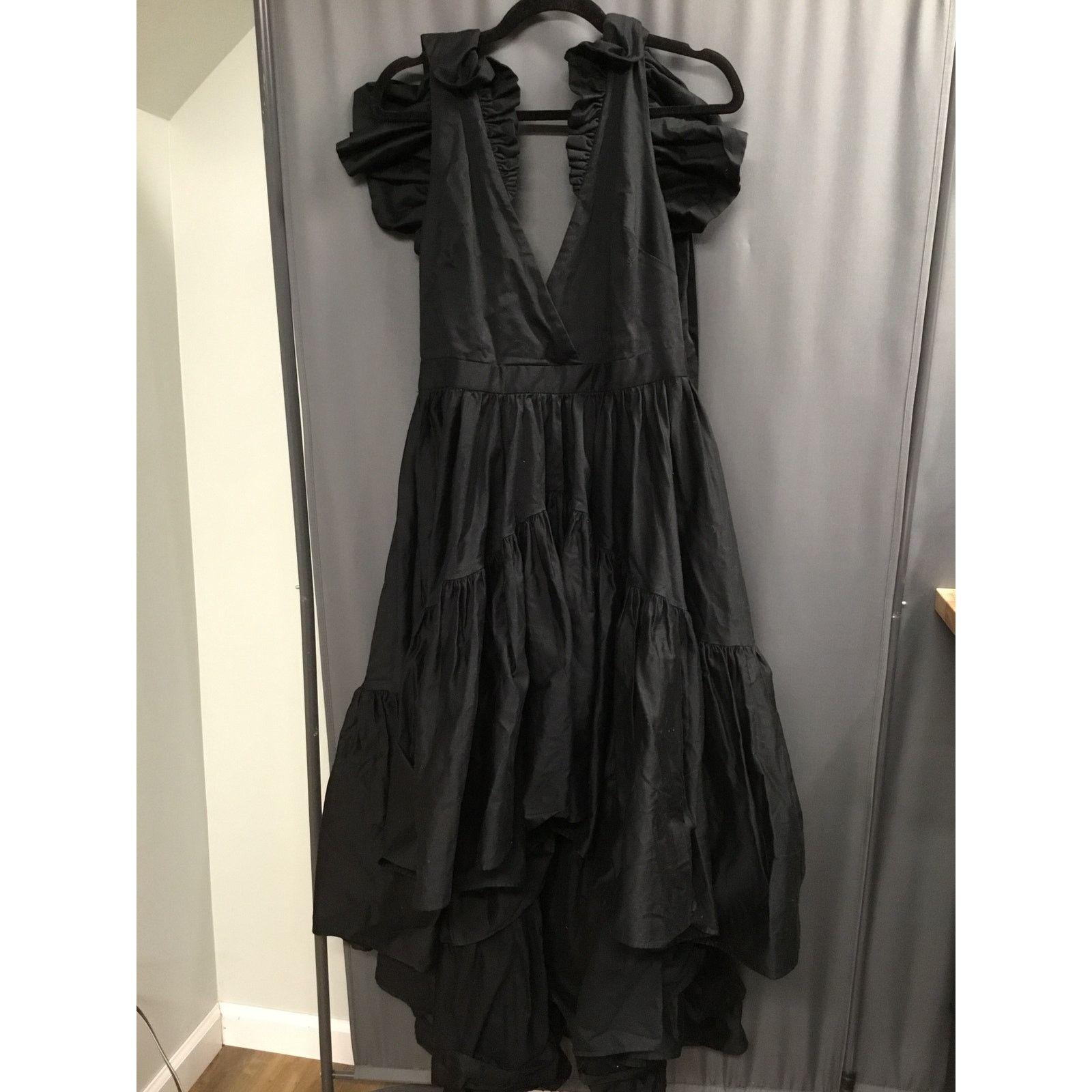Making The Cut Sienna's Dress Women's Medium Black Ruffle